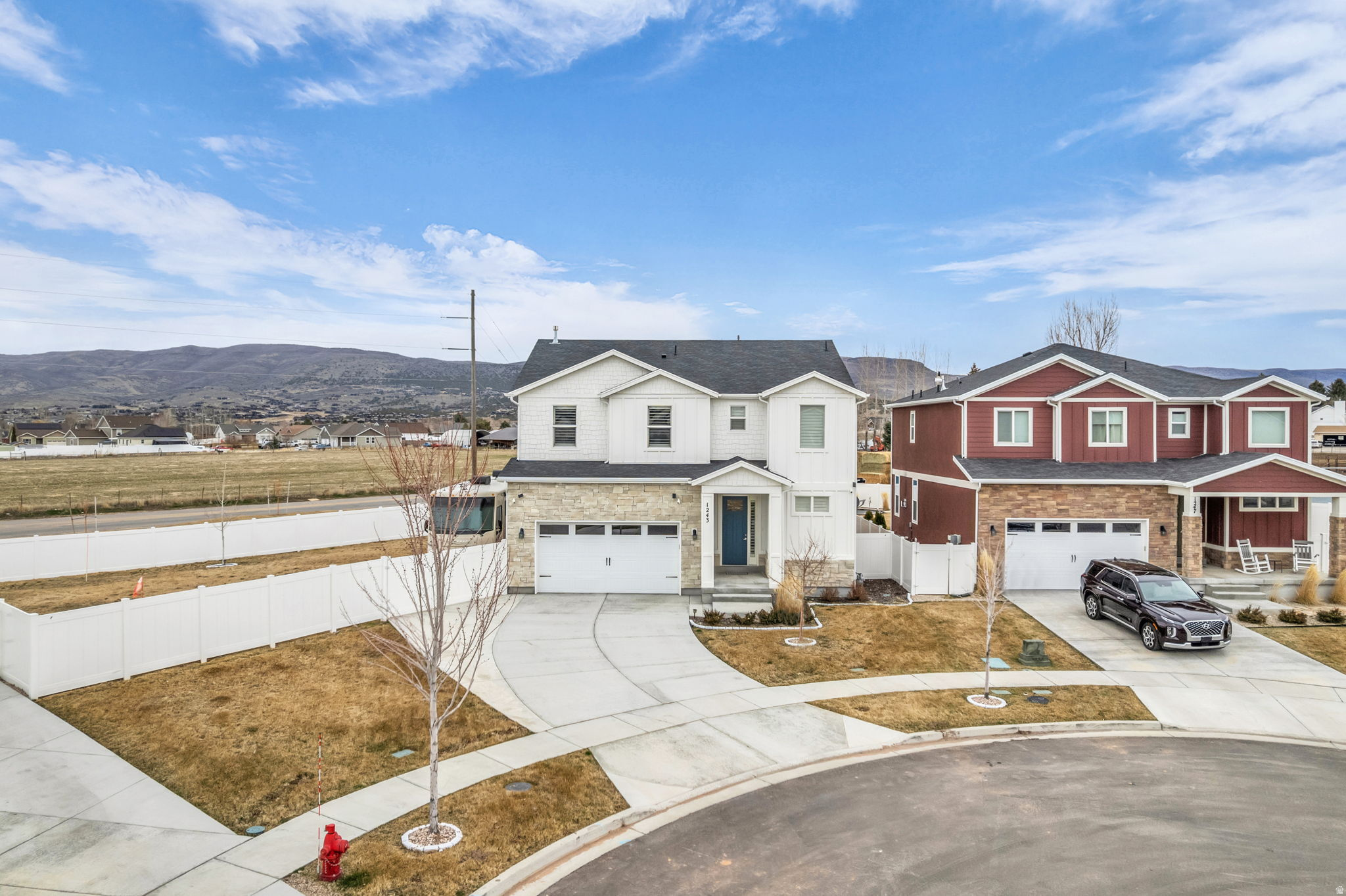 BROOKSIDE - Residential