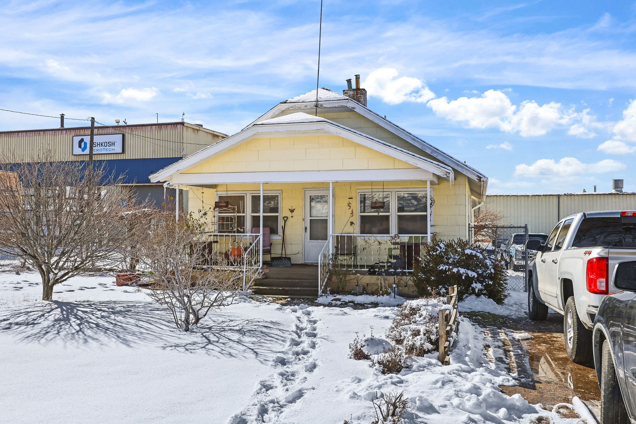 Motivated seller -RARE FIND in Ogden's commercial/industrial park.  Current zone is M2. Amazing open/yard space both in front and behind existing structure. This parcel will be sold with the neighboring parcel 0.09 acres (#151300006) for a total acreage of 0.46 acre of land. Please reference ogden zoning ordinances for M2 permitted uses. NO SHOWINGS UNLESS APPROVED. DO NOT DISTURB TENANT. Seller Financing Available