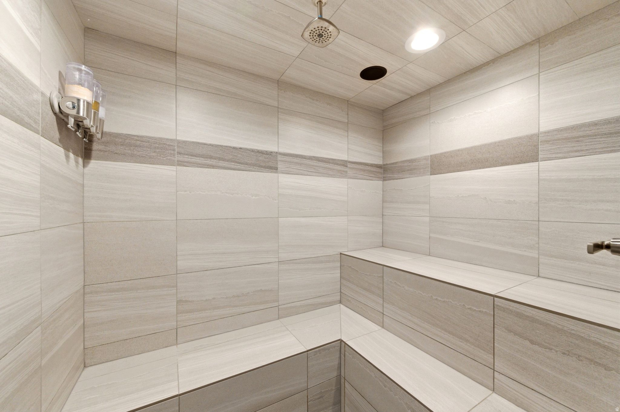 MAPLETON HIGHLANDS - Residential