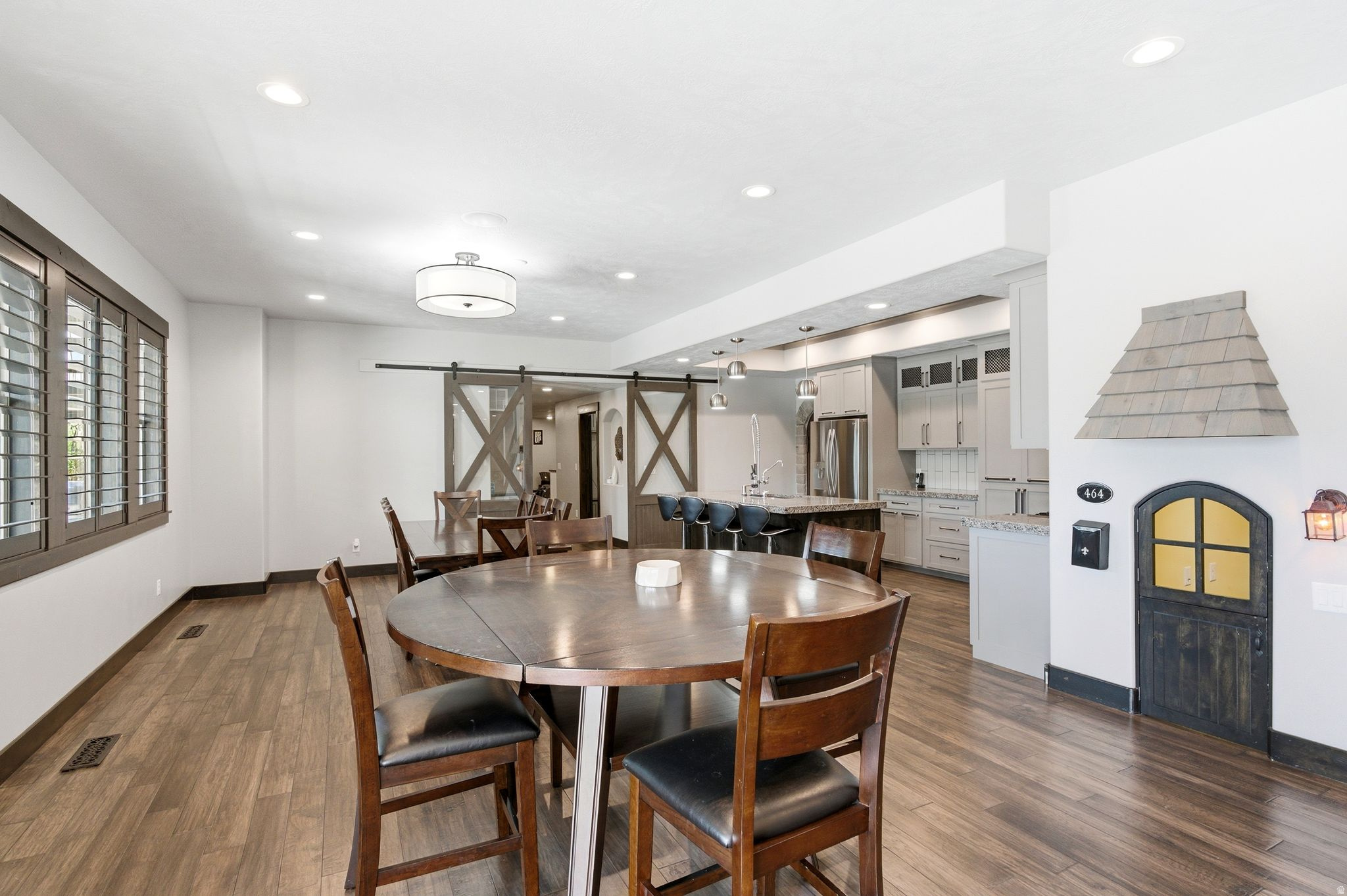 MAPLETON HIGHLANDS - Residential