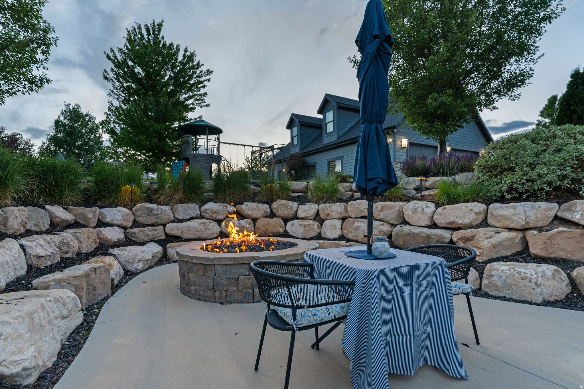 MAPLETON HIGHLANDS - Residential