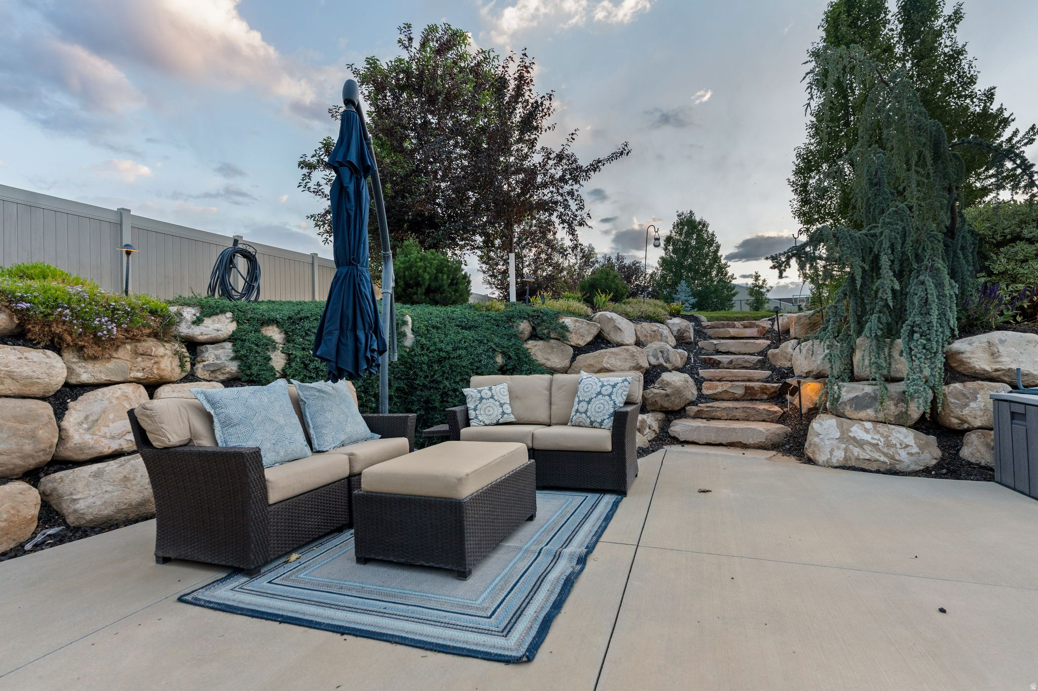 MAPLETON HIGHLANDS - Residential