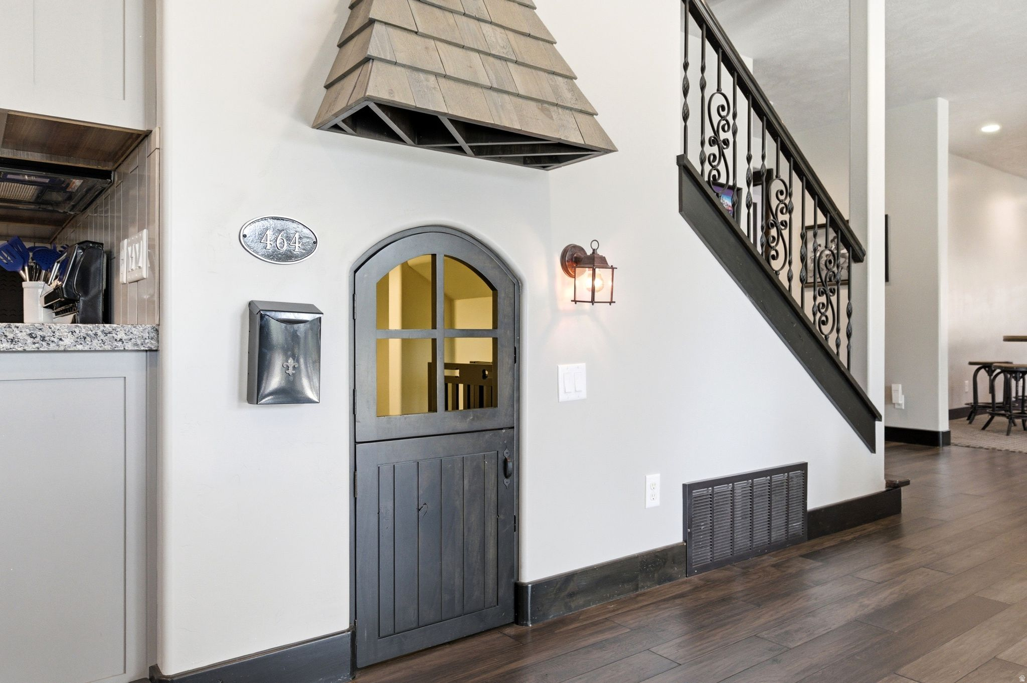 MAPLETON HIGHLANDS - Residential