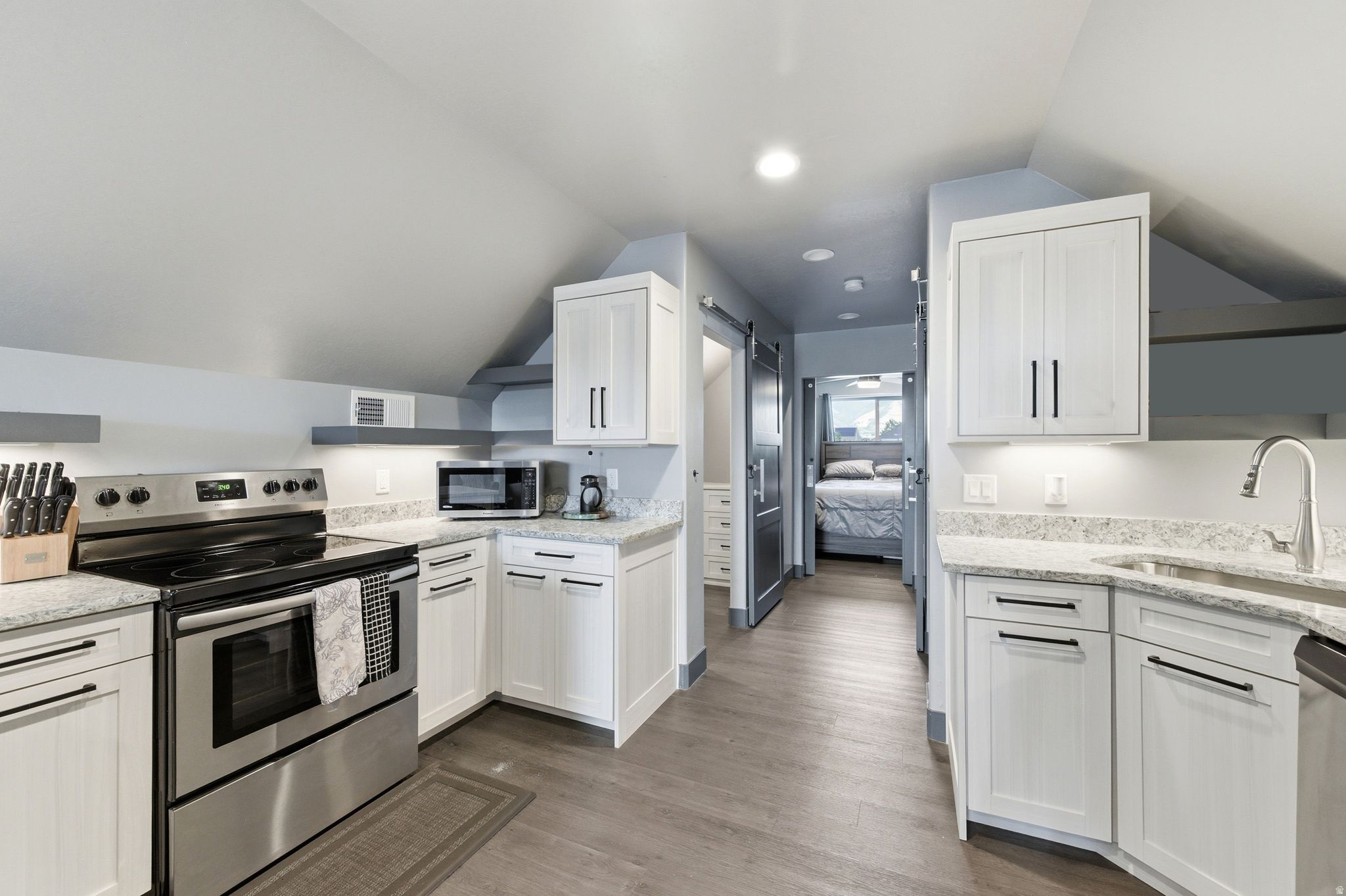 MAPLETON HIGHLANDS - Residential