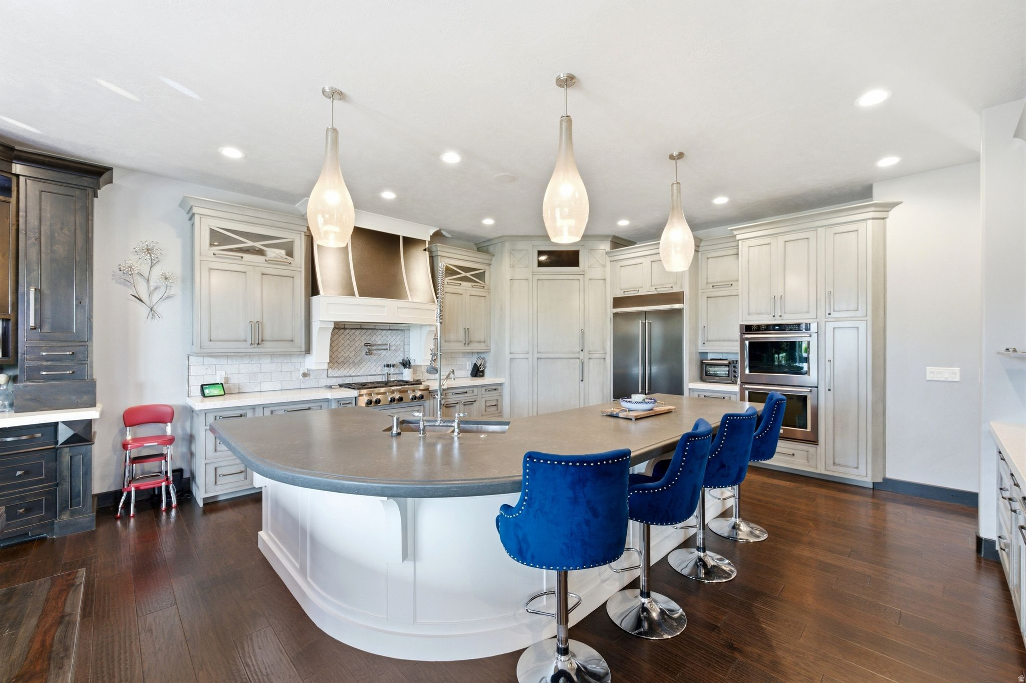 MAPLETON HIGHLANDS - Residential