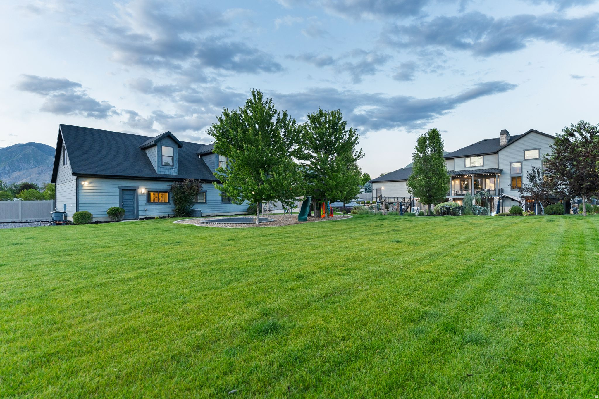 MAPLETON HIGHLANDS - Residential