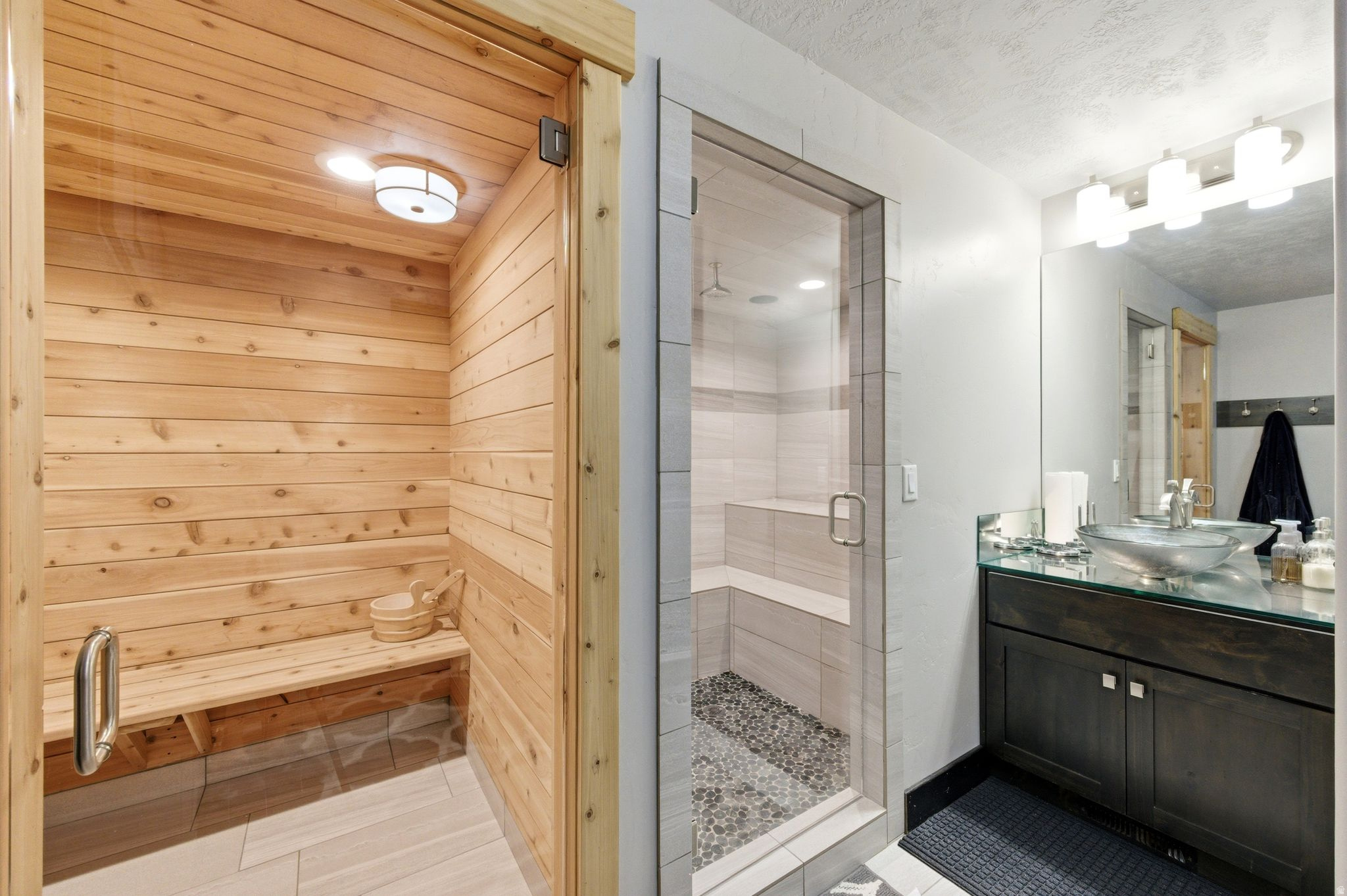MAPLETON HIGHLANDS - Residential