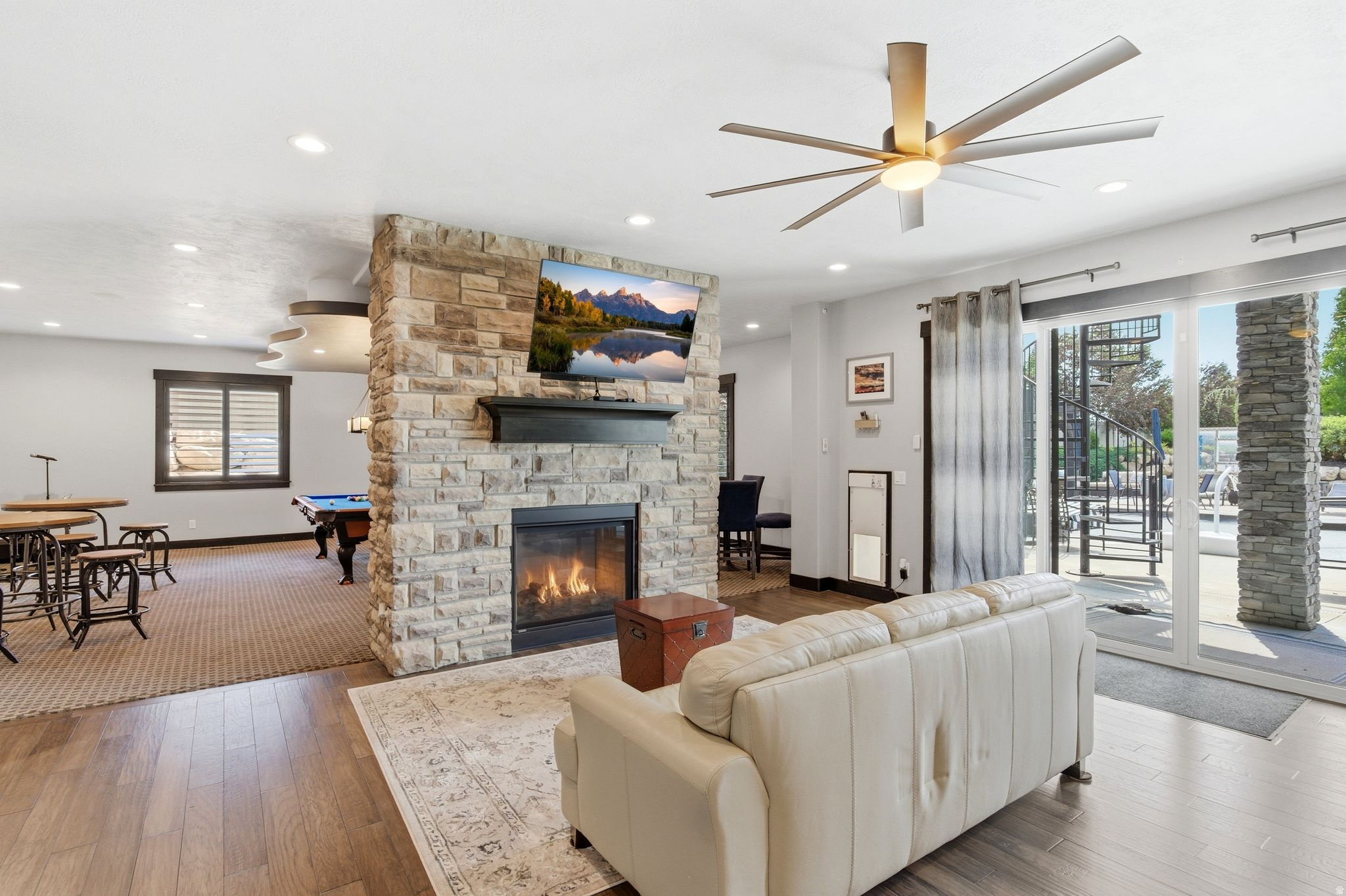 MAPLETON HIGHLANDS - Residential