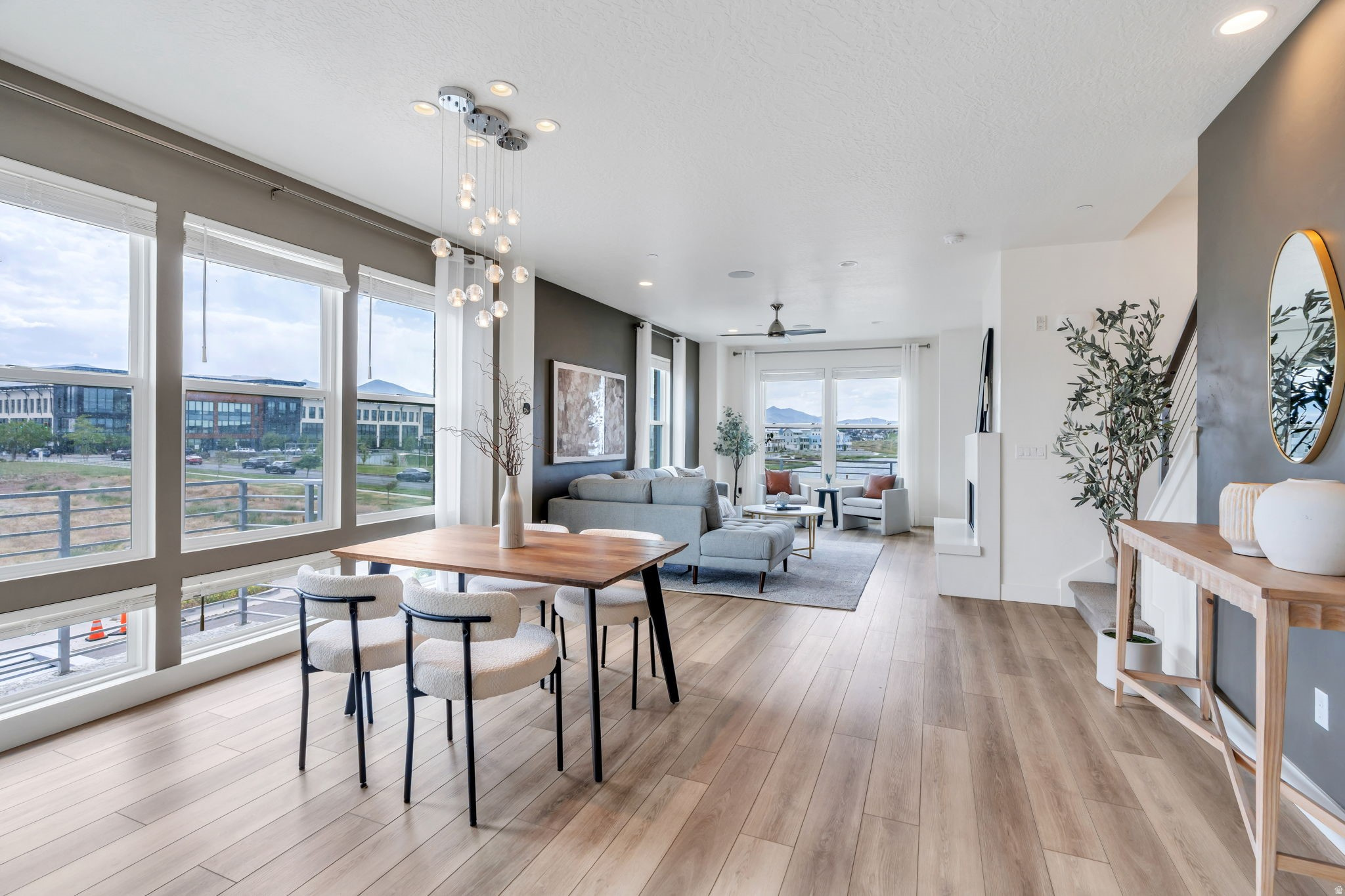 DAYBREAK - Residential