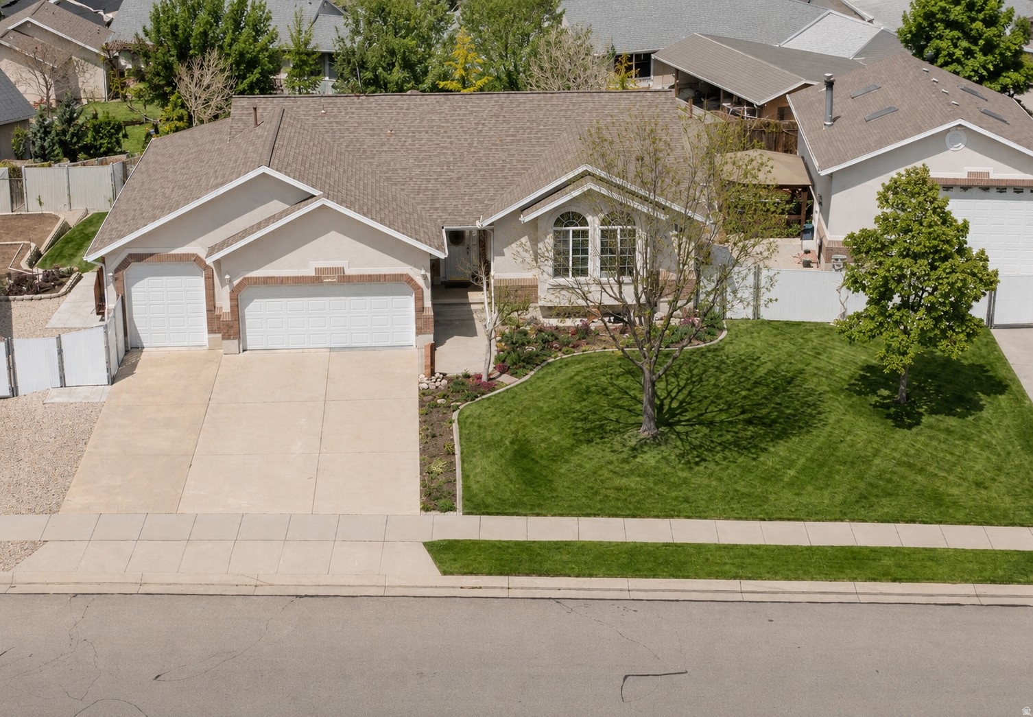 PHEASANT RUN - Residential