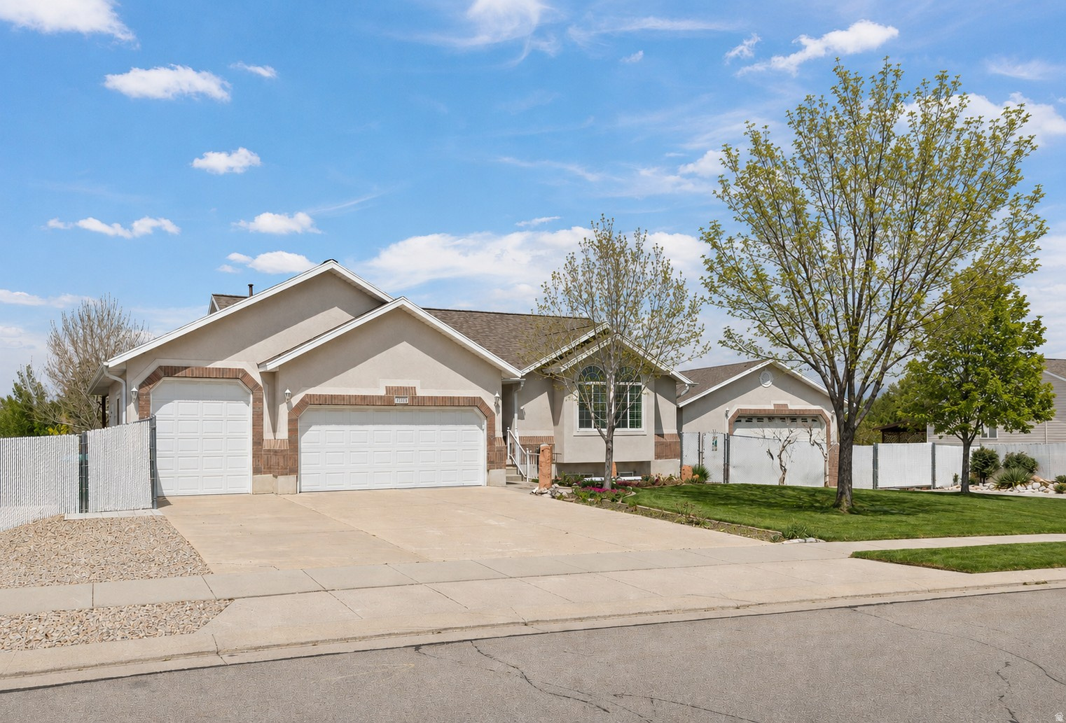 PHEASANT RUN - Residential