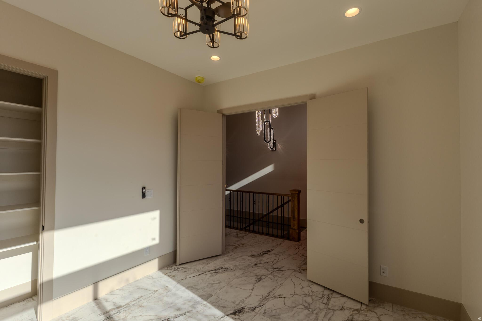 MOUNTAIN VIEW ESTATES - Residential