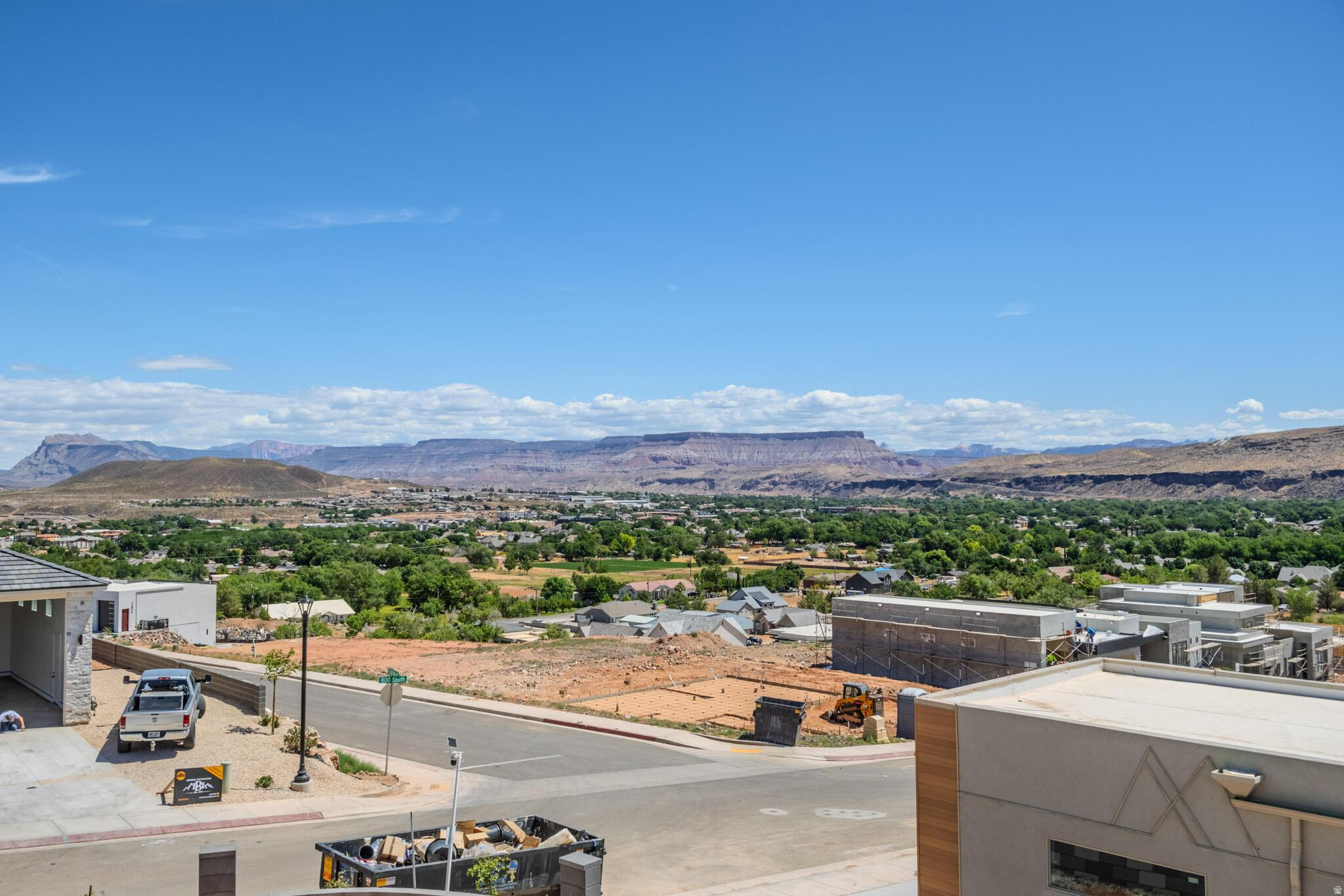 MOUNTAIN VIEW ESTATES - Residential