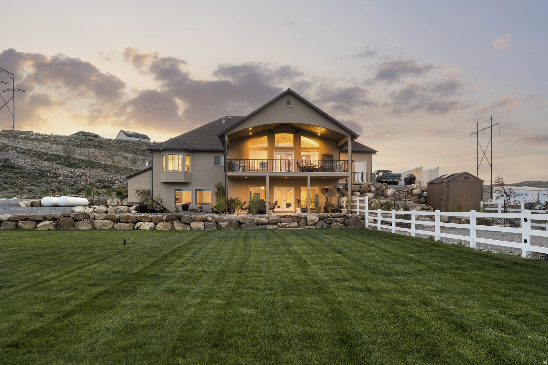 YATES MINOR - Residential