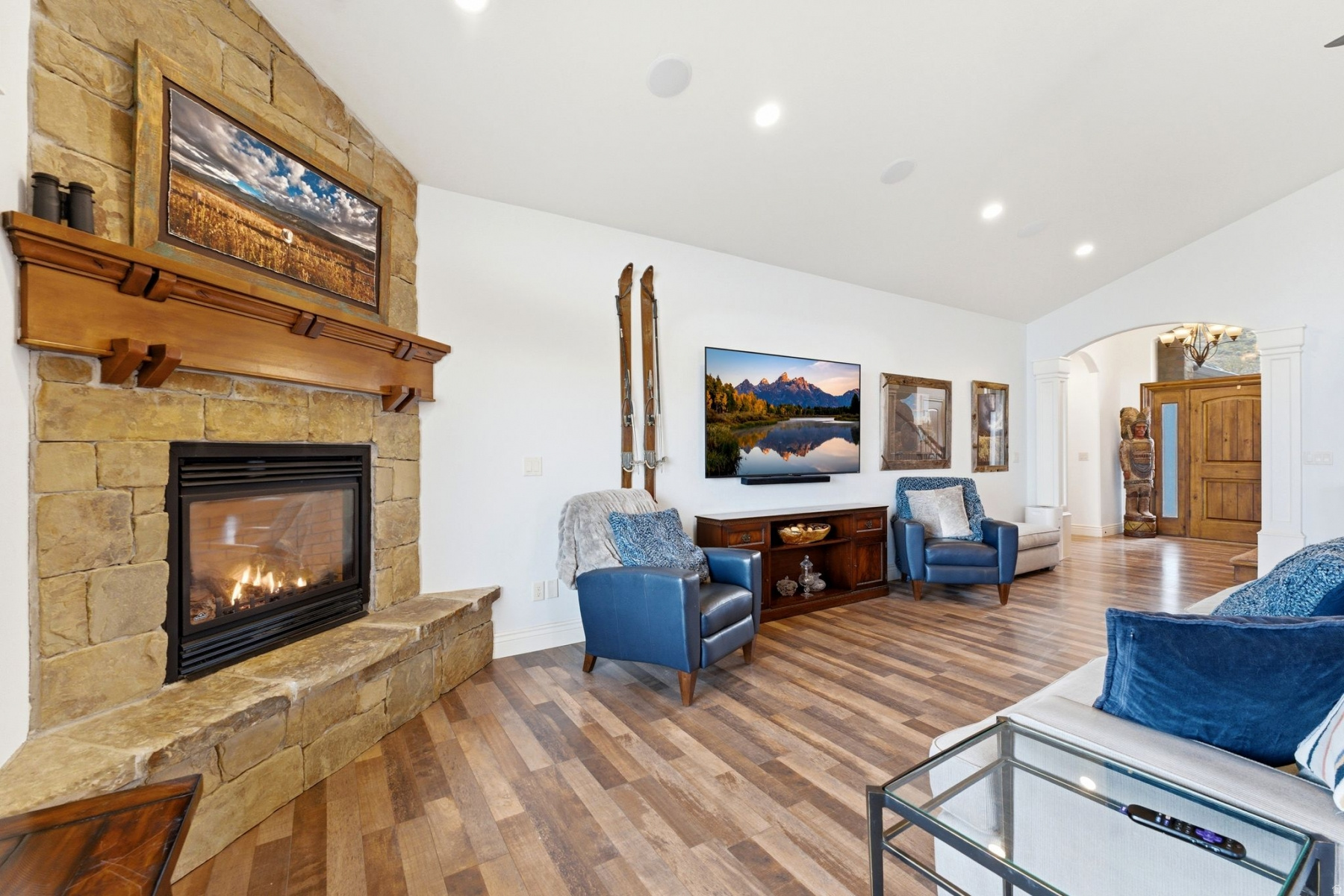 YATES MINOR - Residential