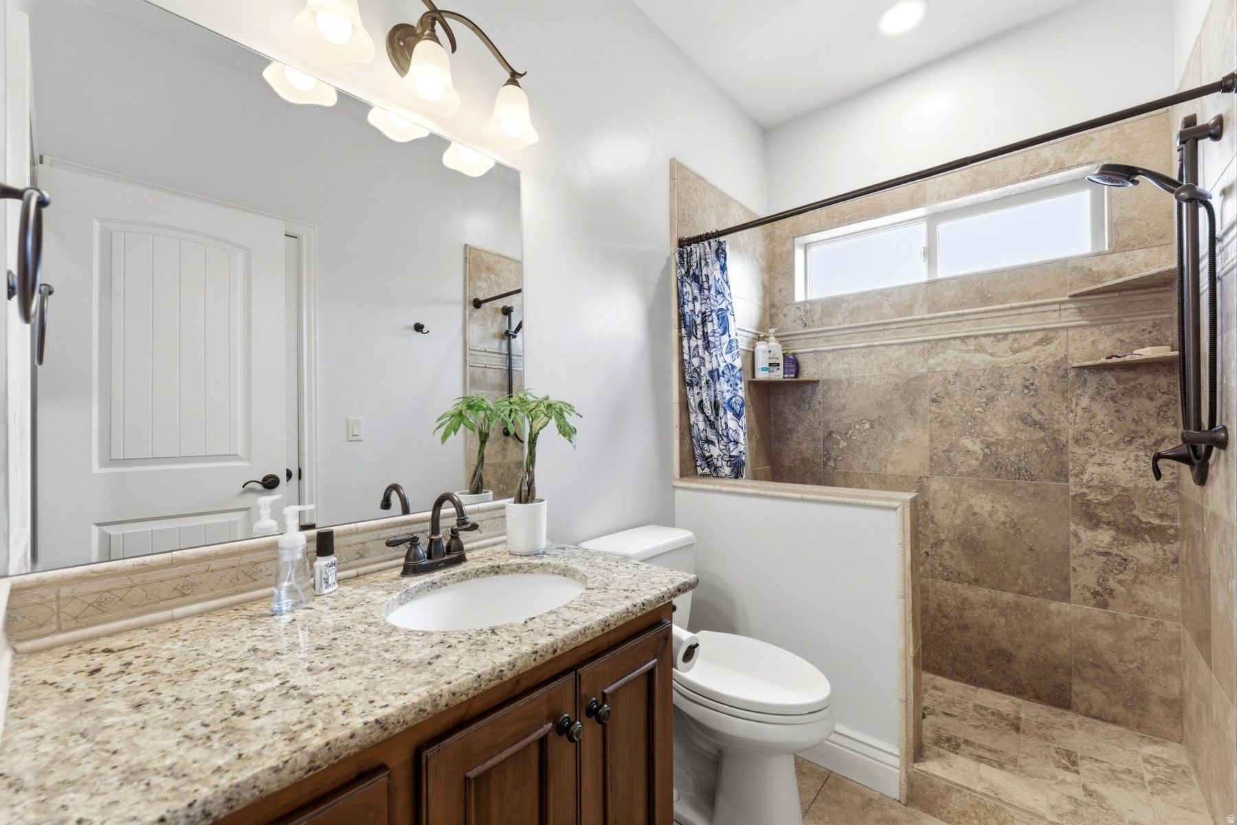 YATES MINOR - Residential