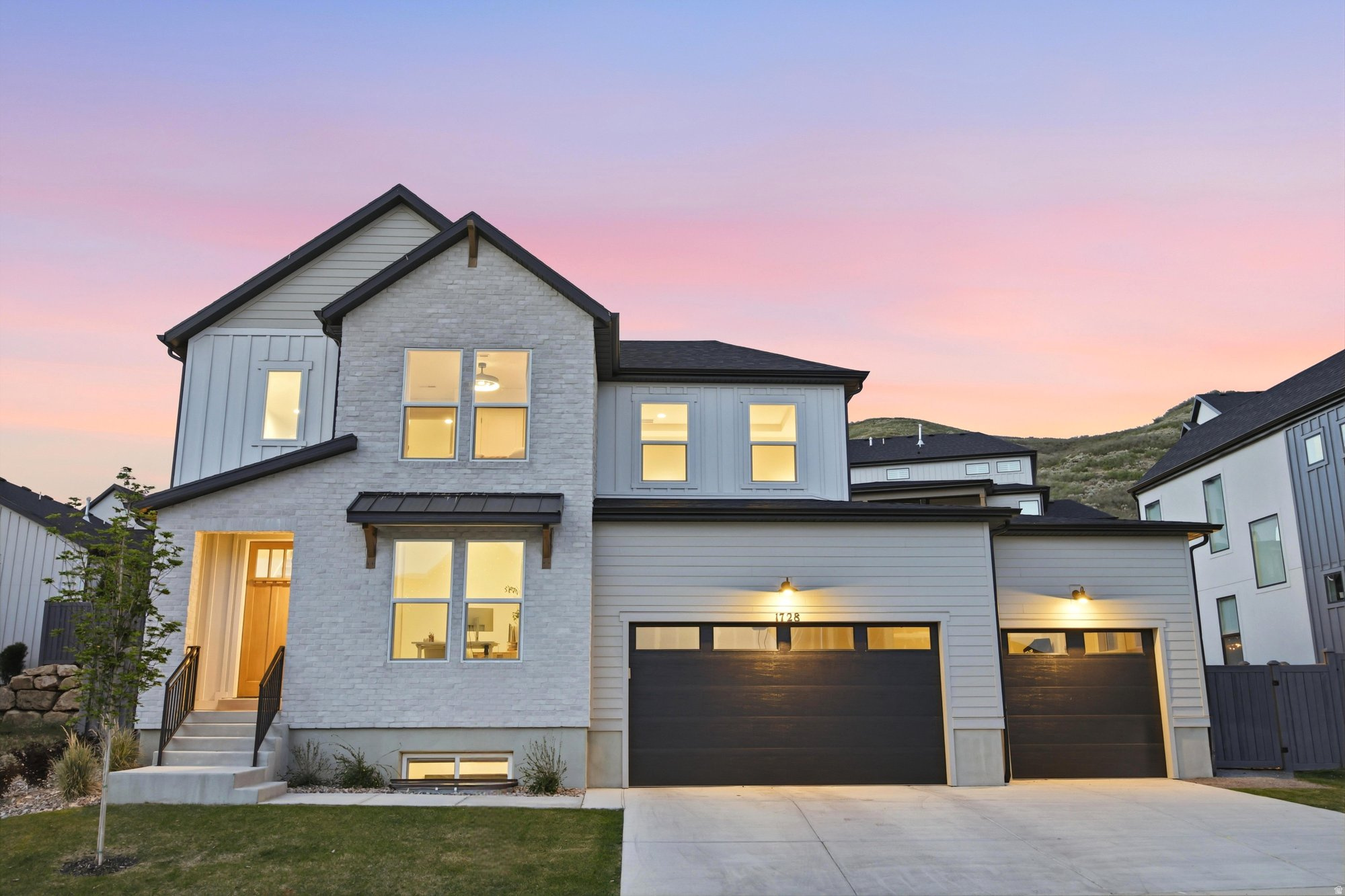 CANYON POINT - Residential