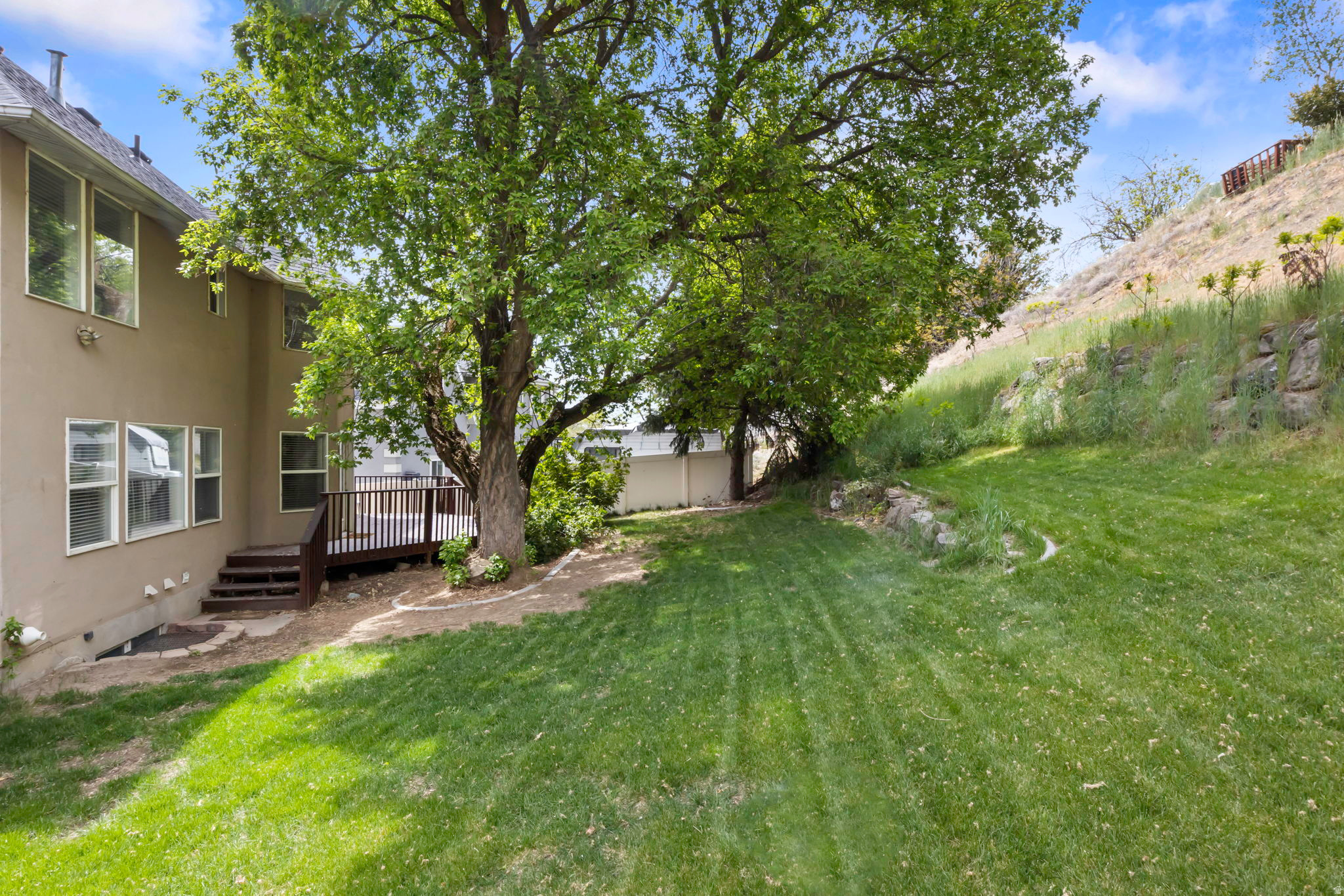 HIDDEN HOLLOW - Residential