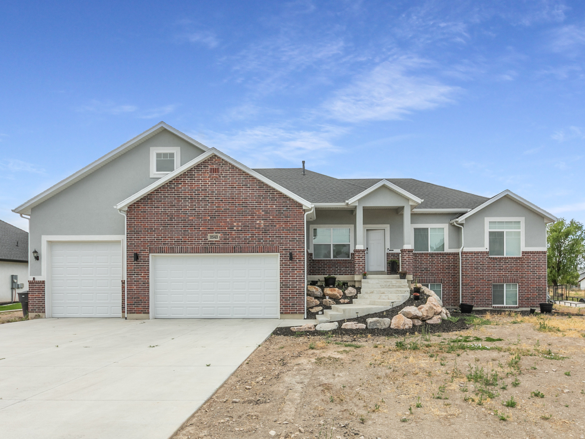 HAPPY DAYS - Residential