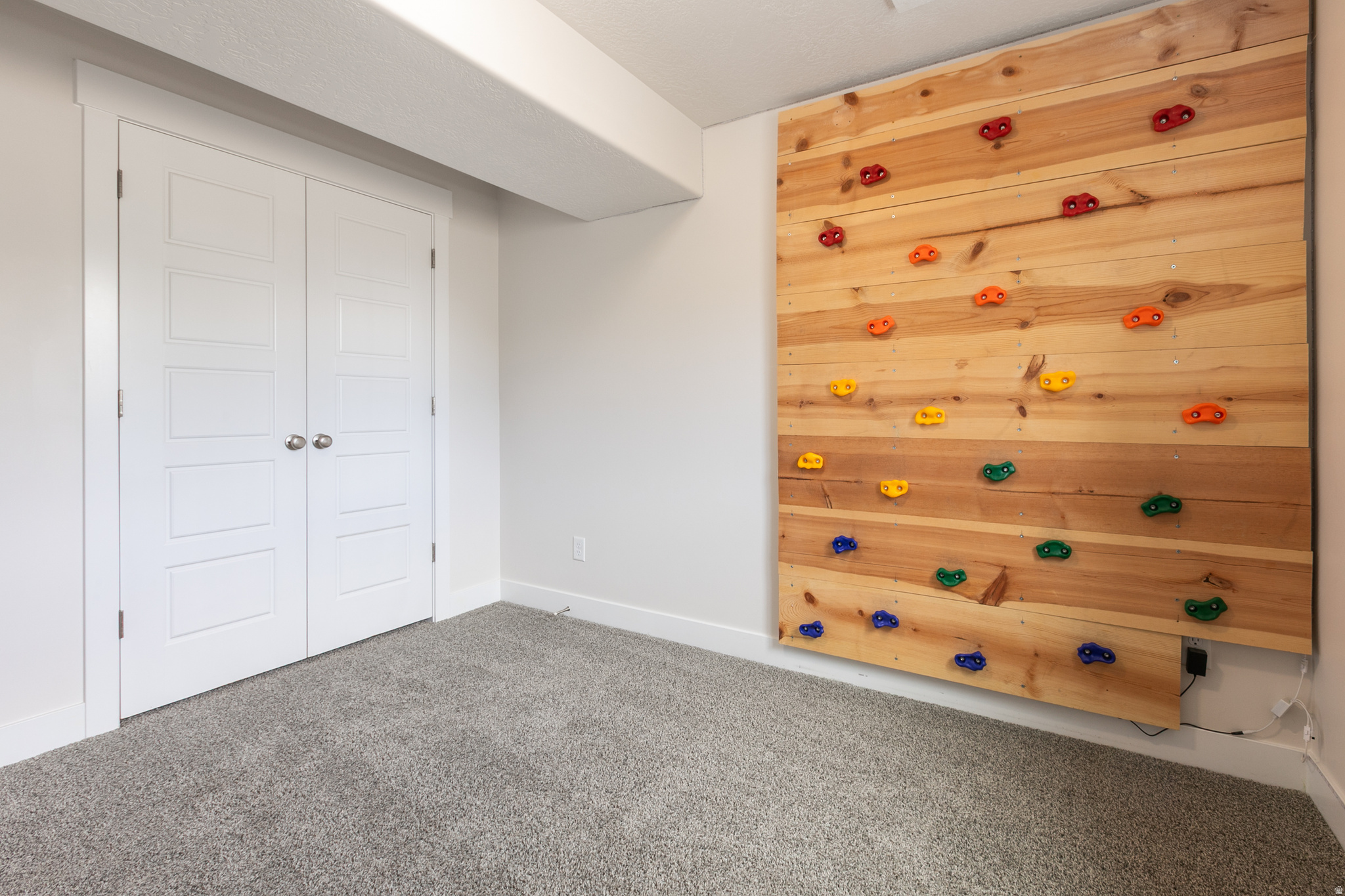 HAPPY DAYS - Residential