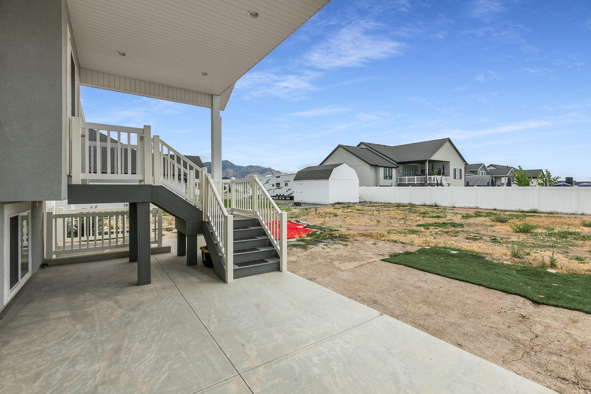 HAPPY DAYS - Residential