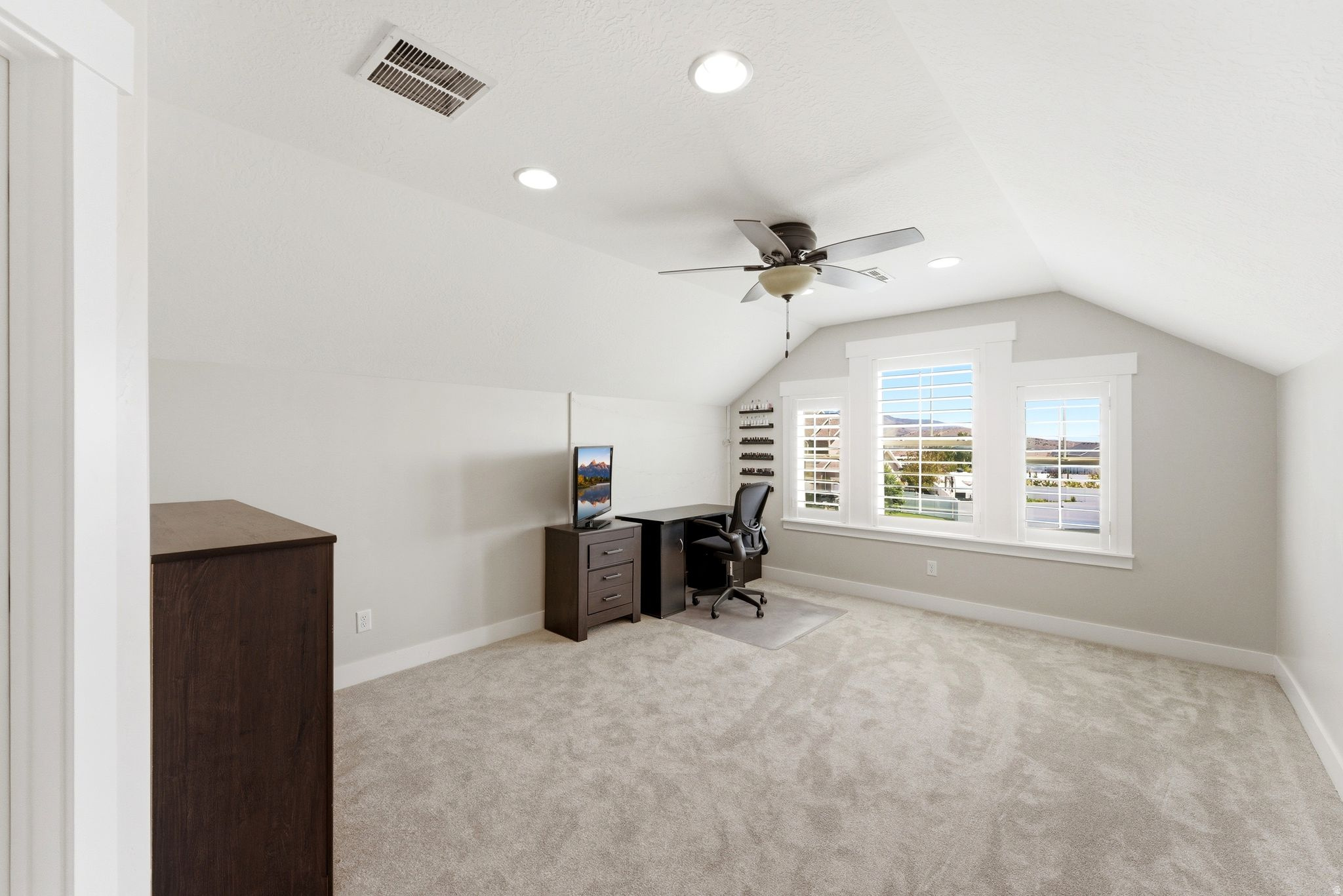 VALLEY VIEW - Residential