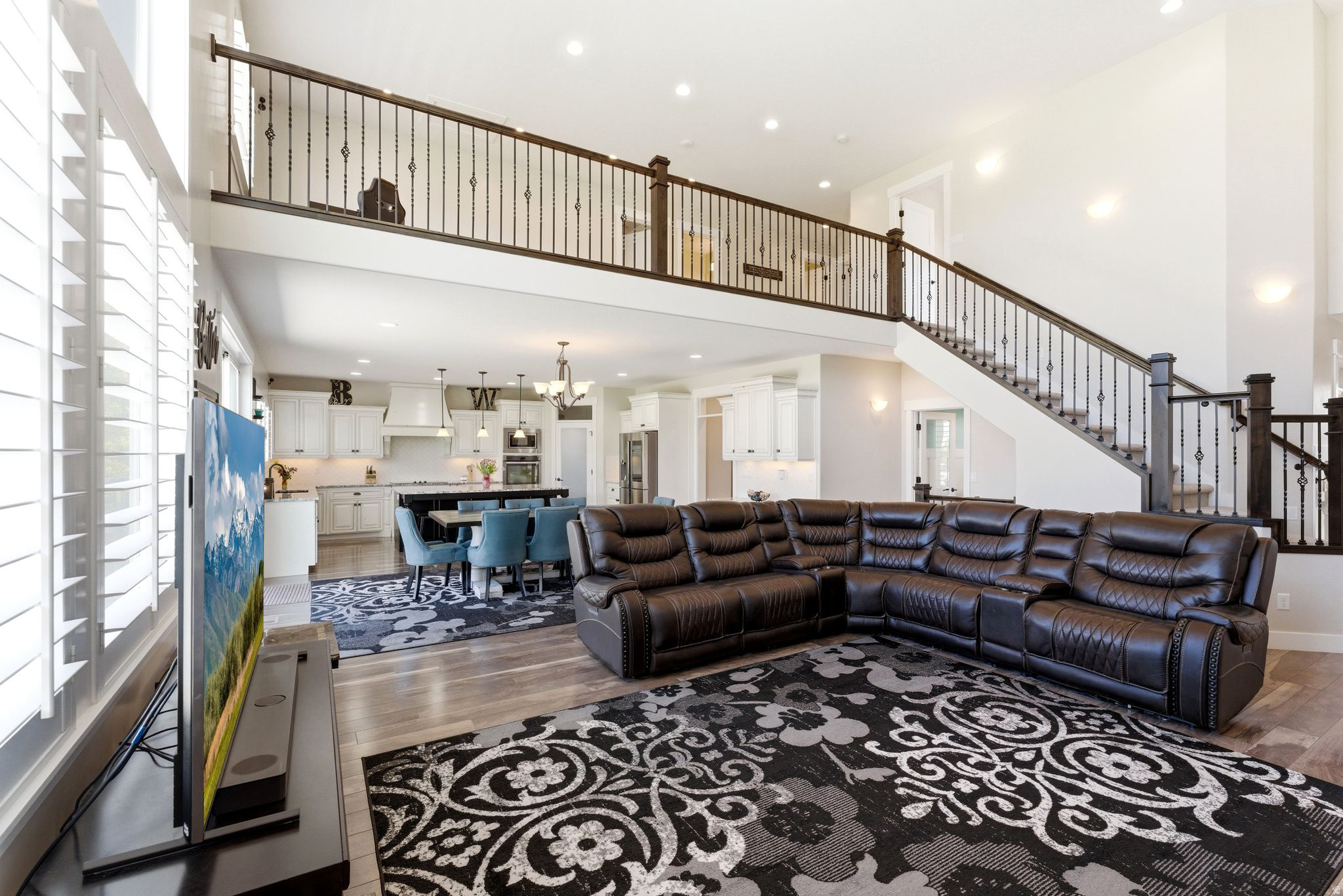 VALLEY VIEW - Residential