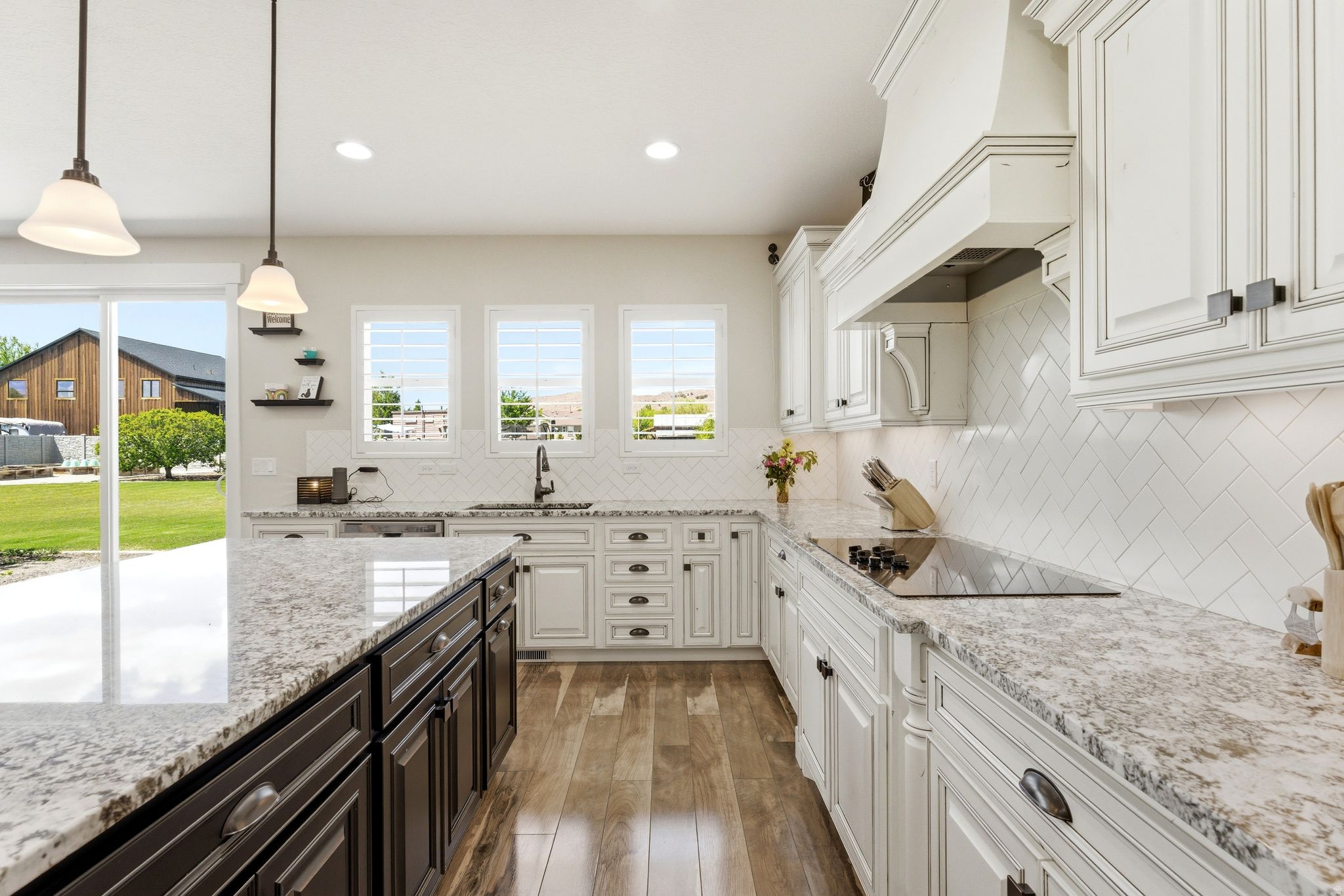 VALLEY VIEW - Residential