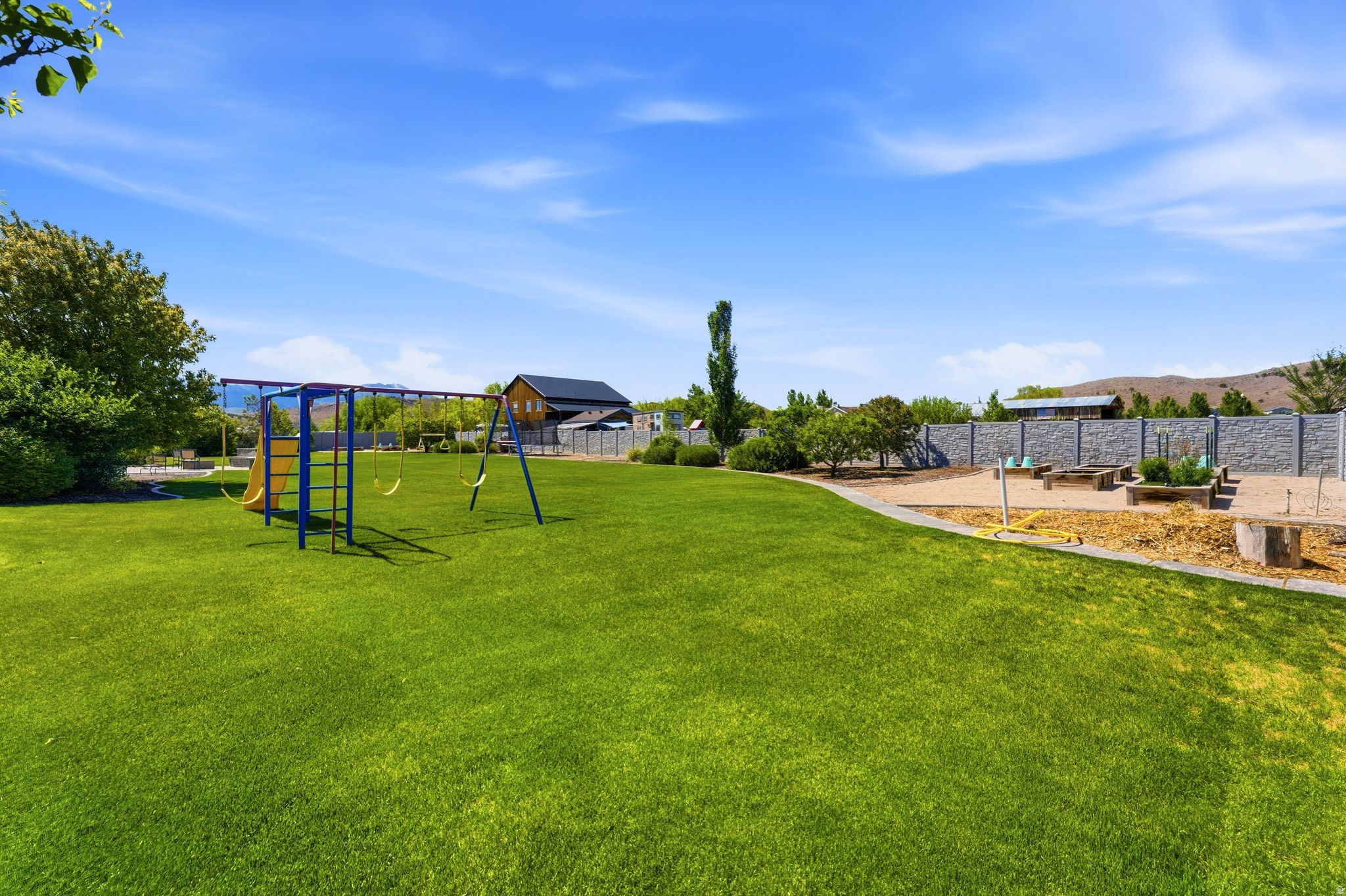 VALLEY VIEW - Residential