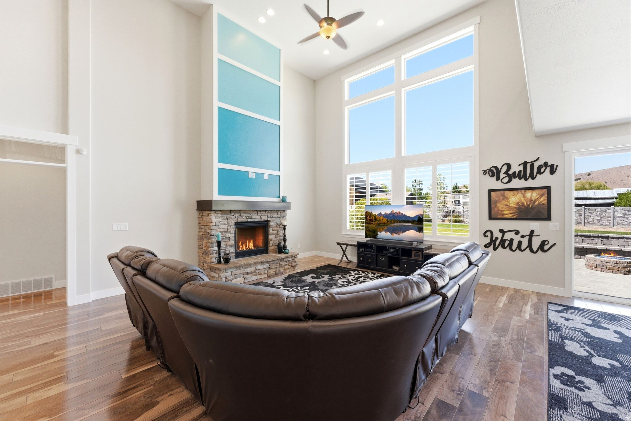 VALLEY VIEW - Residential