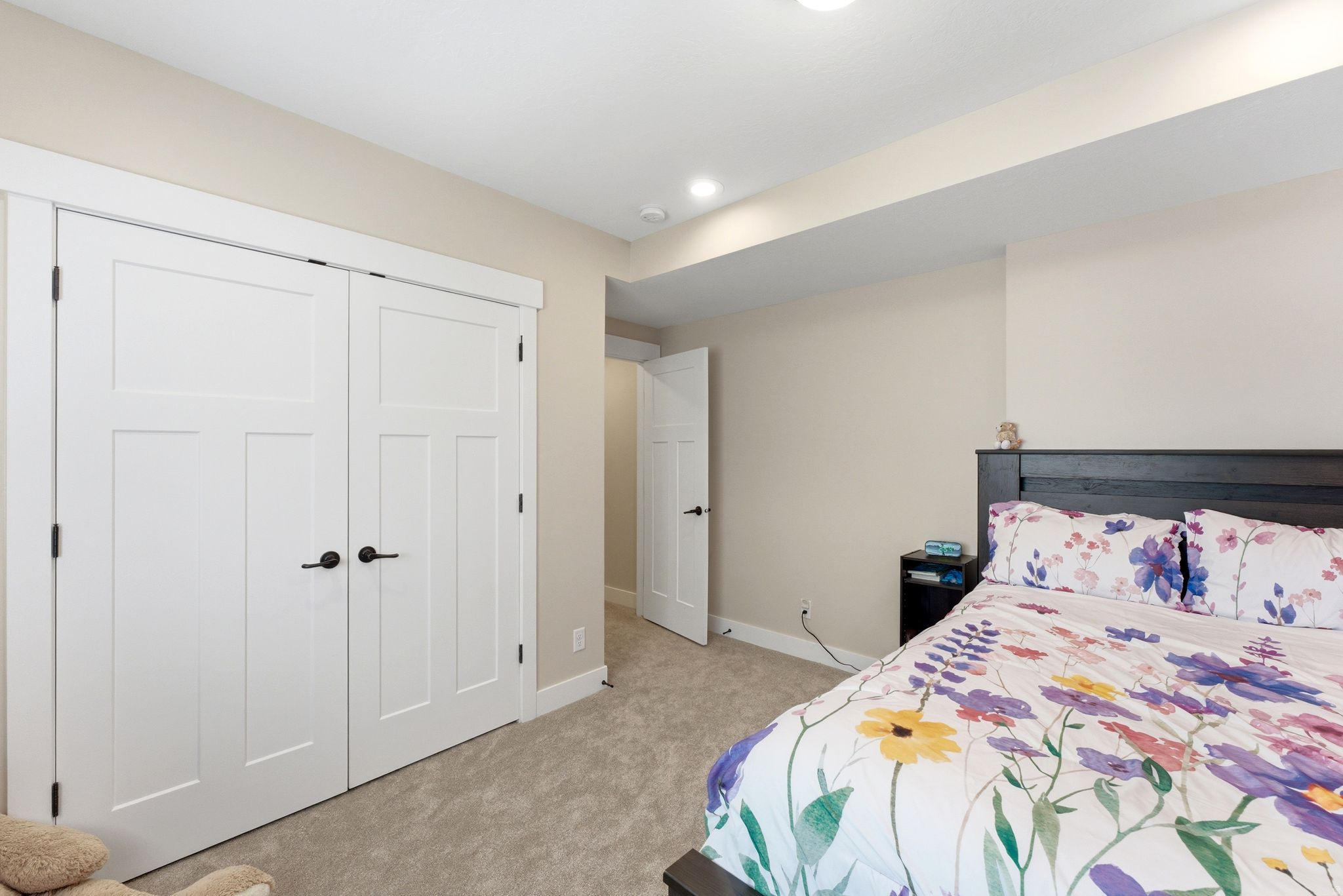 VALLEY VIEW - Residential