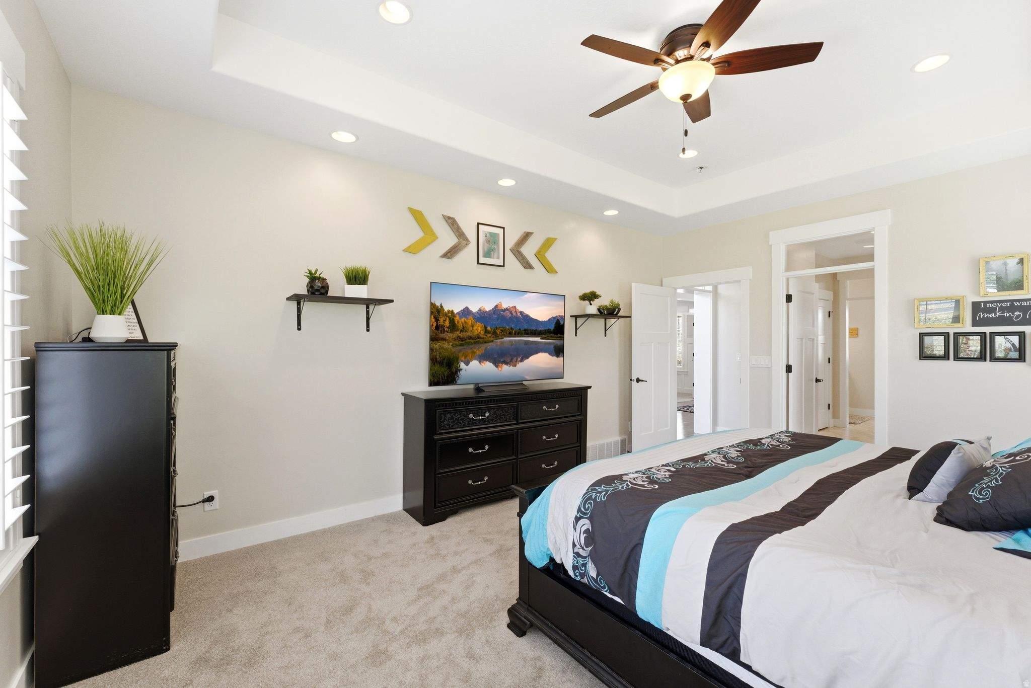 VALLEY VIEW - Residential