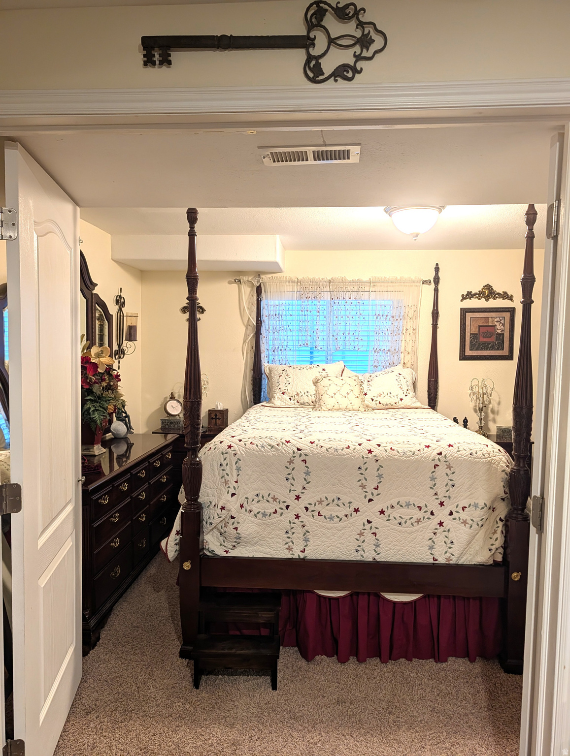 PLAT A,MILL HILL SUBD - Residential