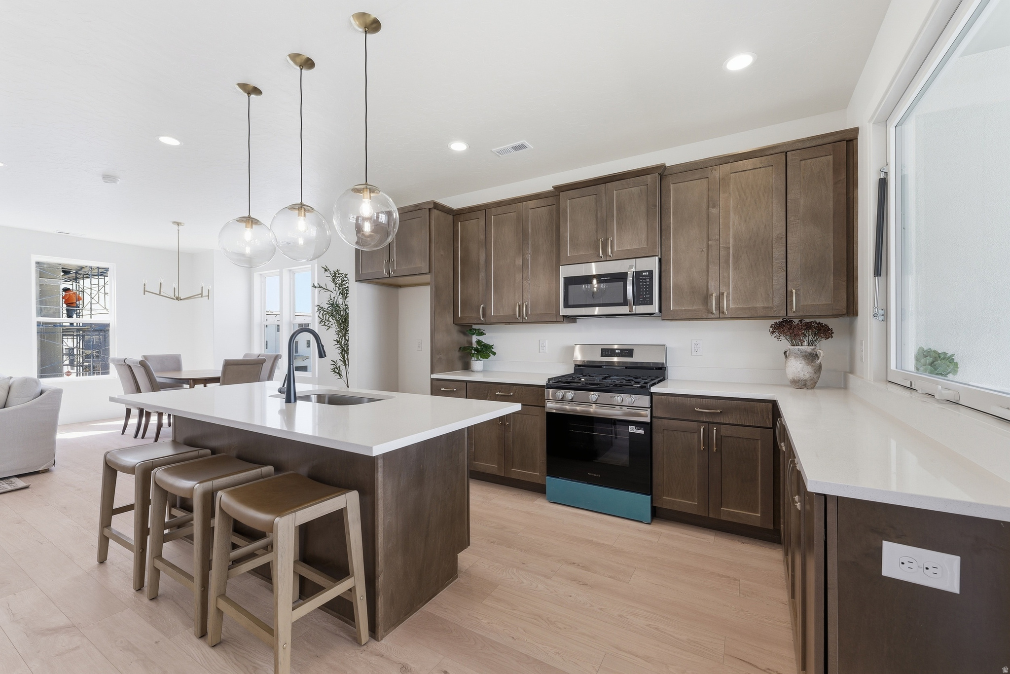 DOWNTOWN DAYBREAK - Residential