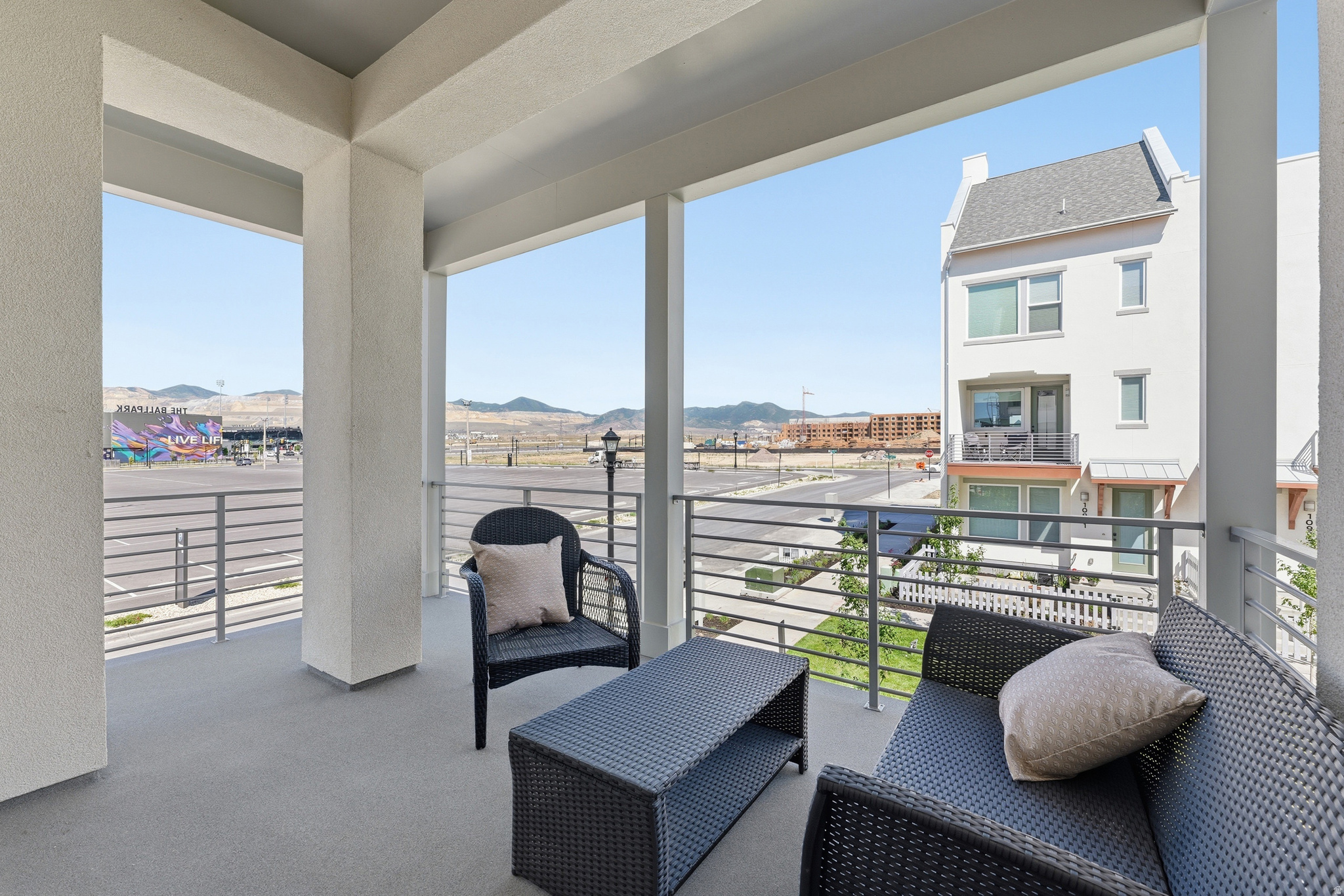 DOWNTOWN DAYBREAK - Residential