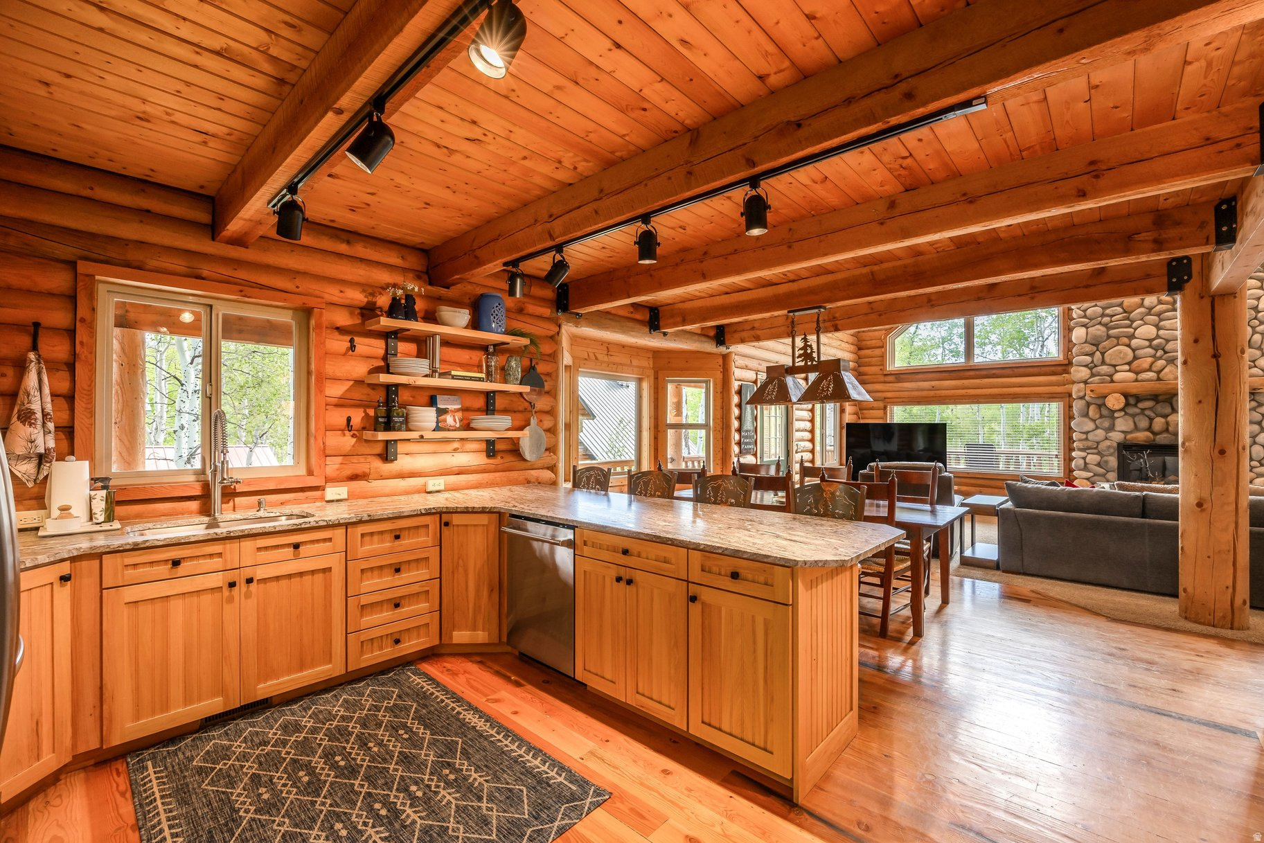 TIMBER LAKES - Residential