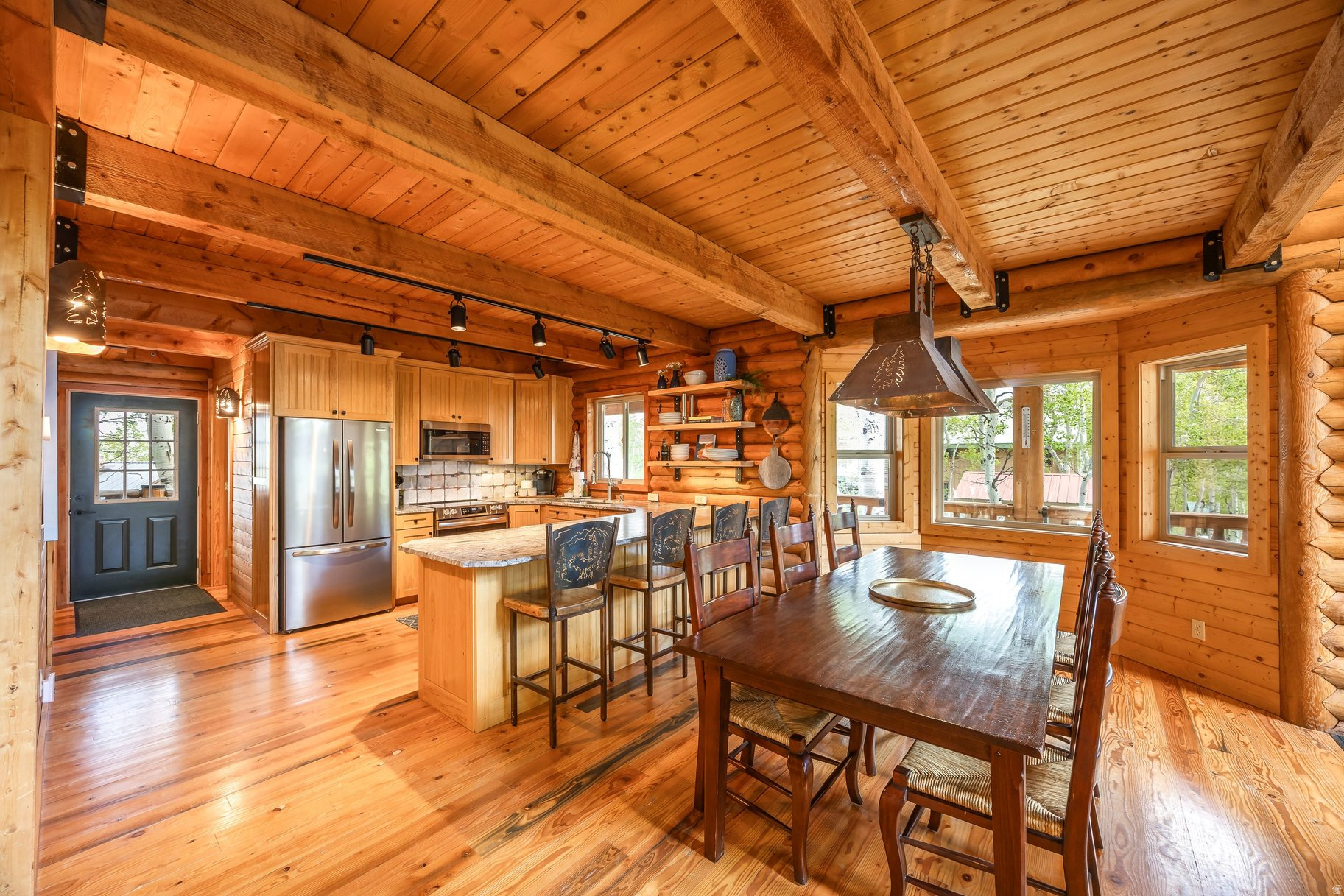 TIMBER LAKES - Residential