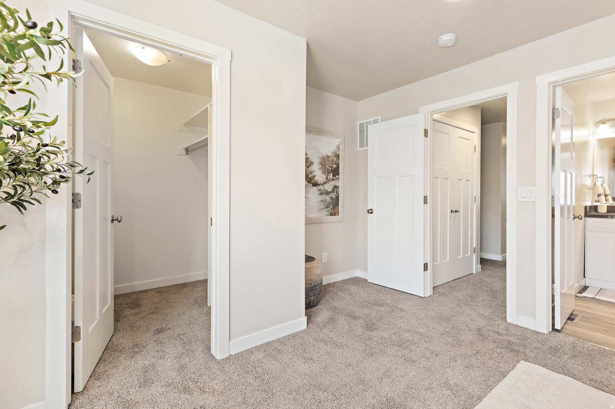 COBBLESTONE TOWNHOME - Residential