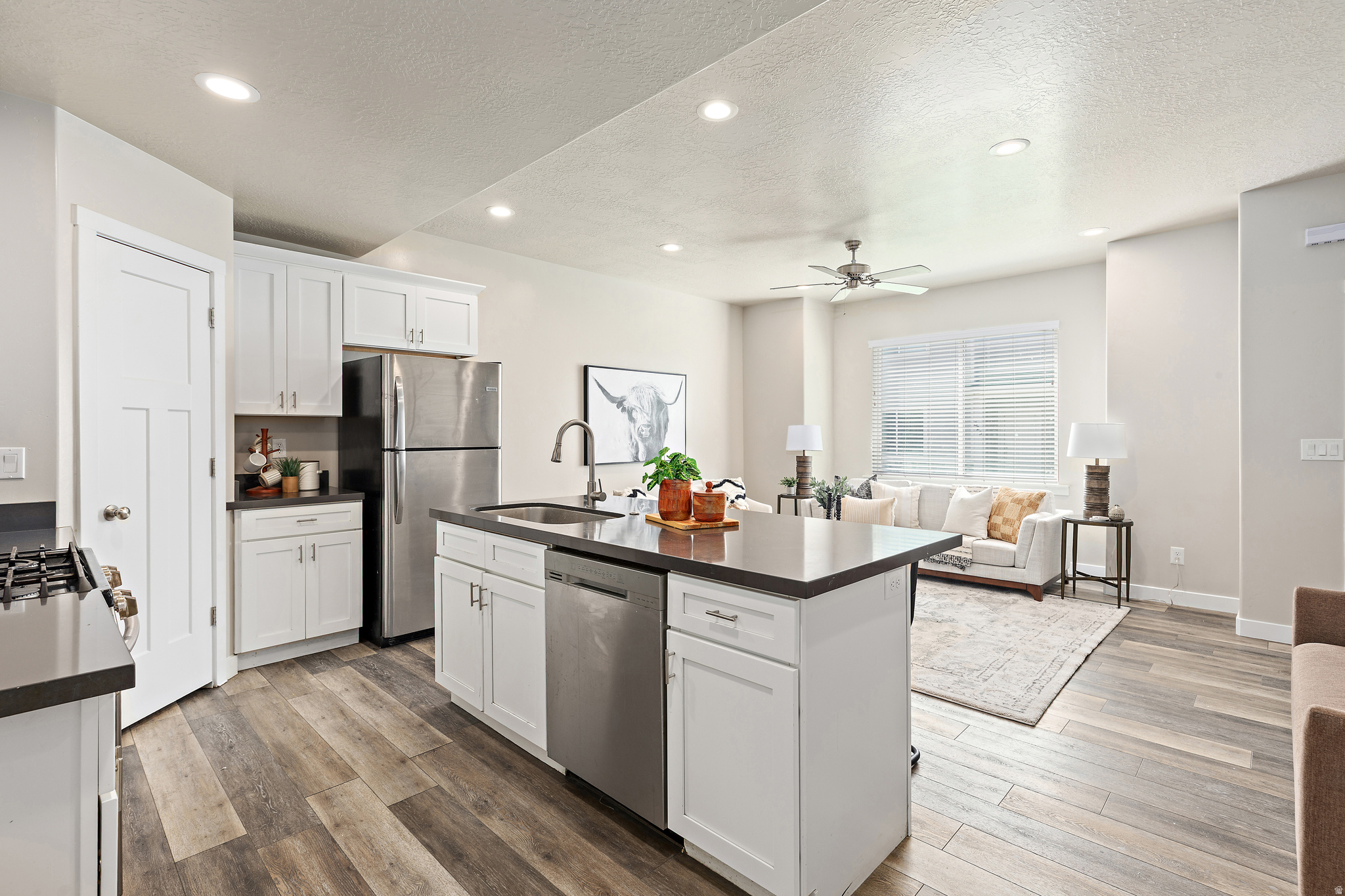 COBBLESTONE TOWNHOME - Residential