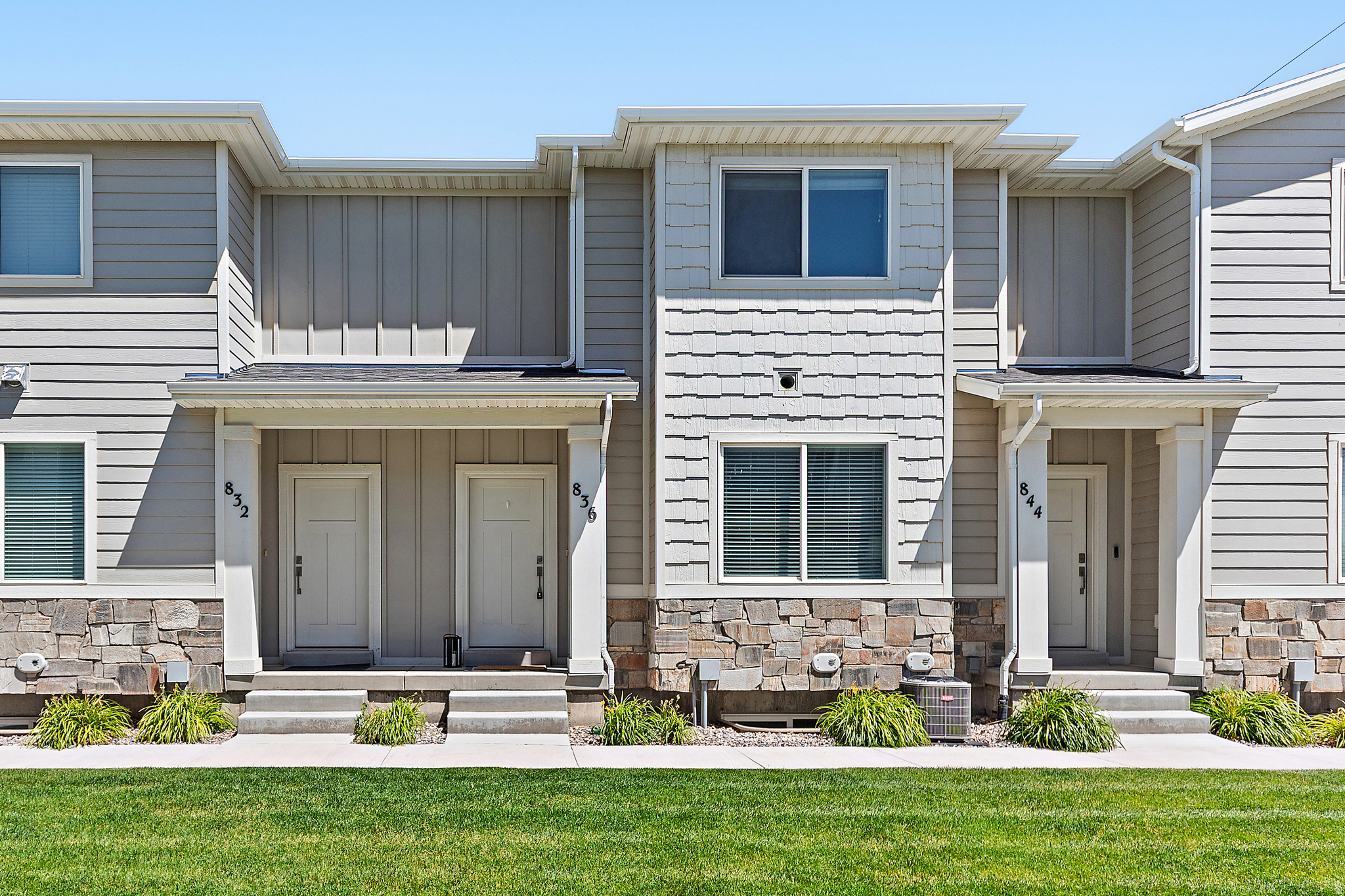 Great Spanish Fork location! Conveniently located near schools, shopping, restaurants, parks, and commuter routes. This well-maintained home offers comfortable living in an established neighborhood with easy access to everything you need. Buyer to verify all information.