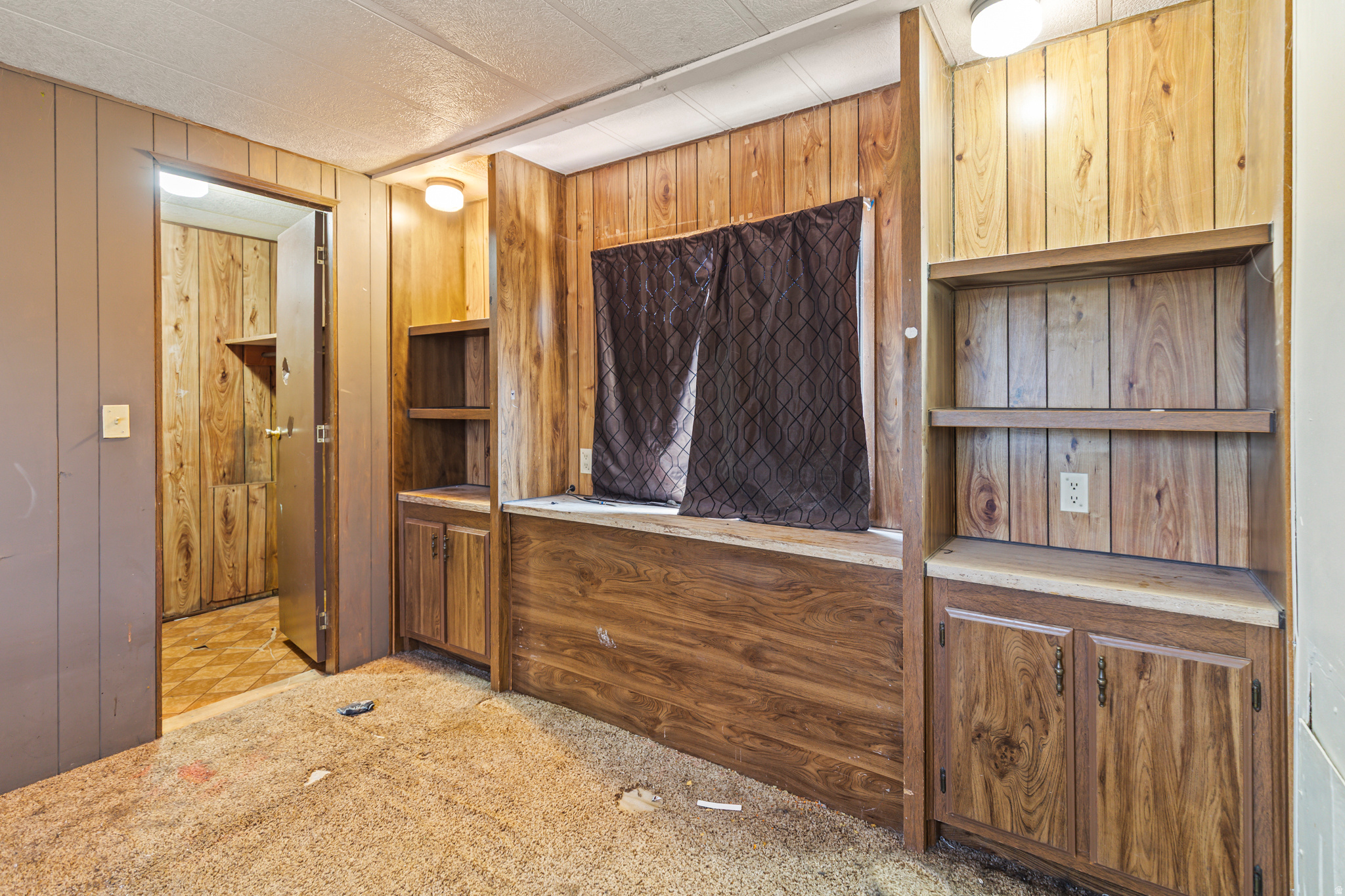 MOUNTAIN VIEW ESTATES - Residential