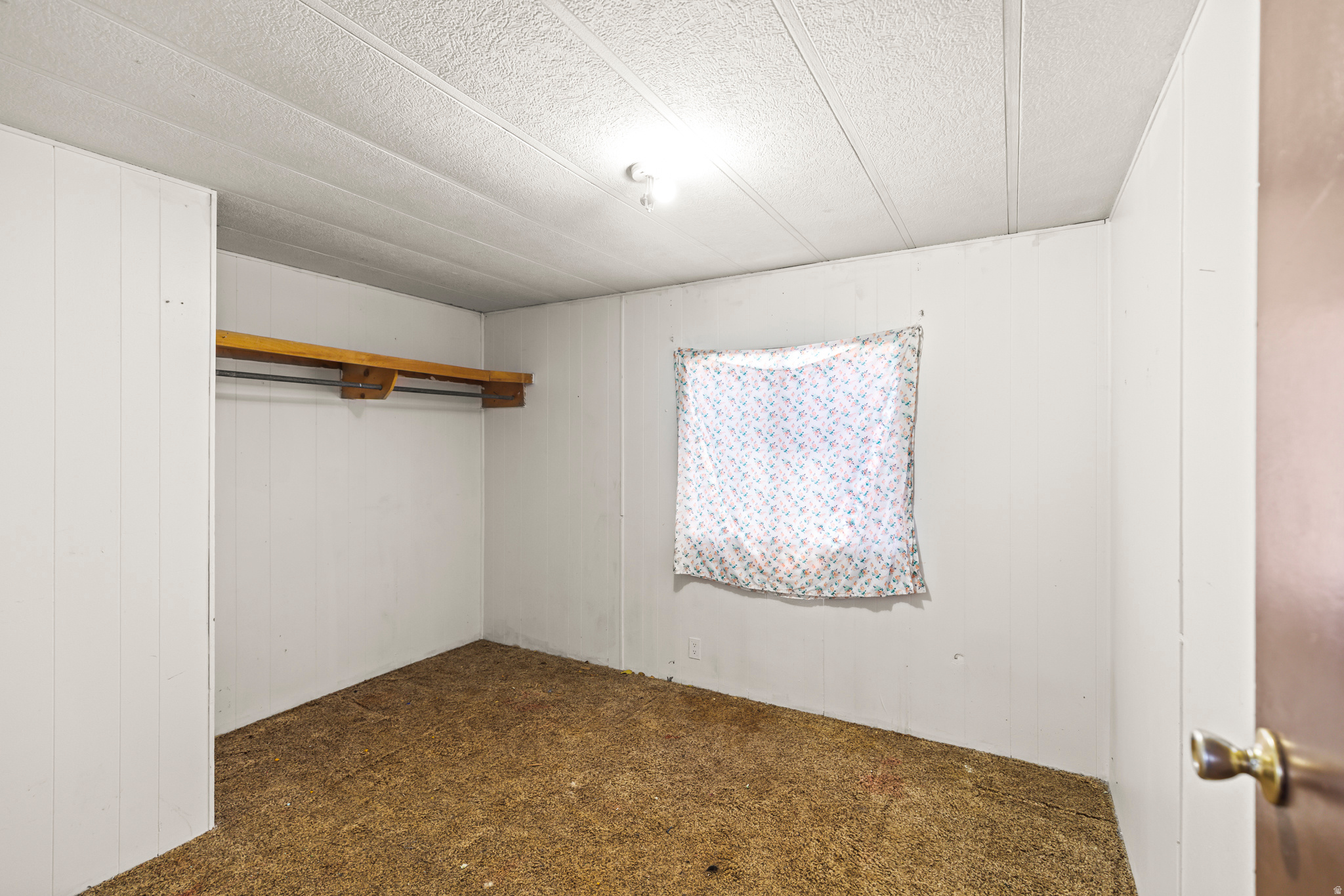 MOUNTAIN VIEW ESTATES - Residential