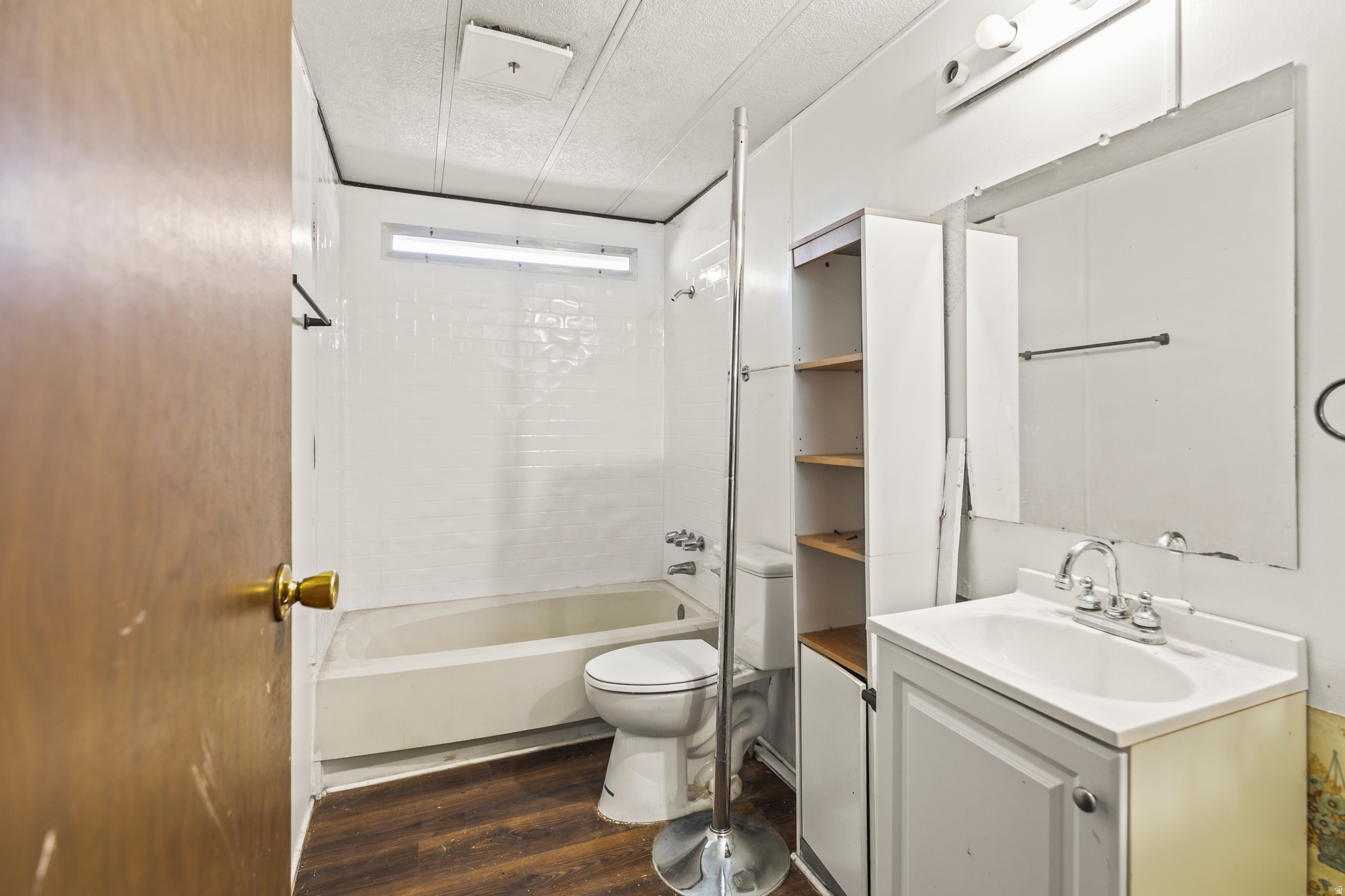 MOUNTAIN VIEW ESTATES - Residential