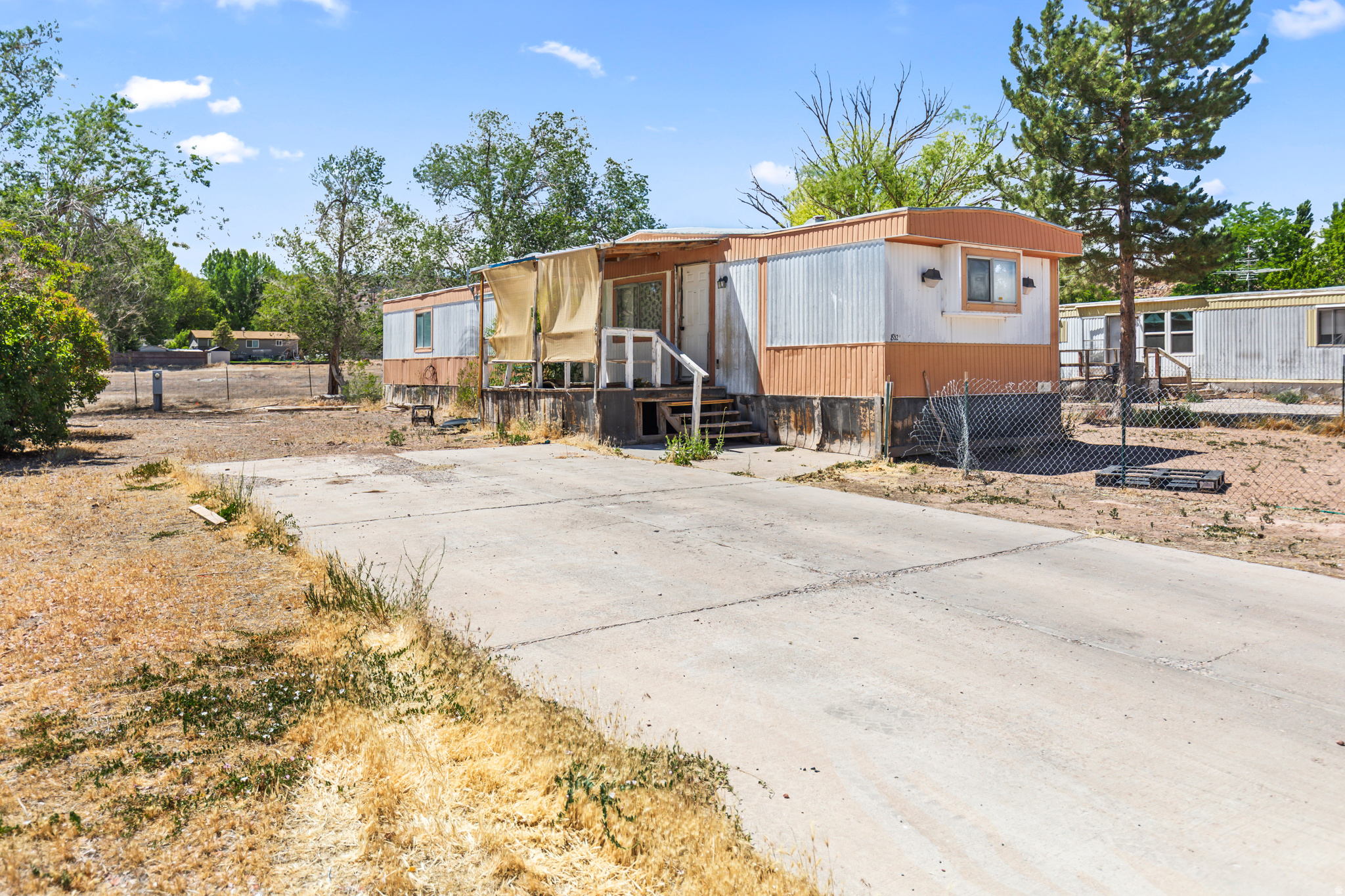 MOUNTAIN VIEW ESTATES - Residential
