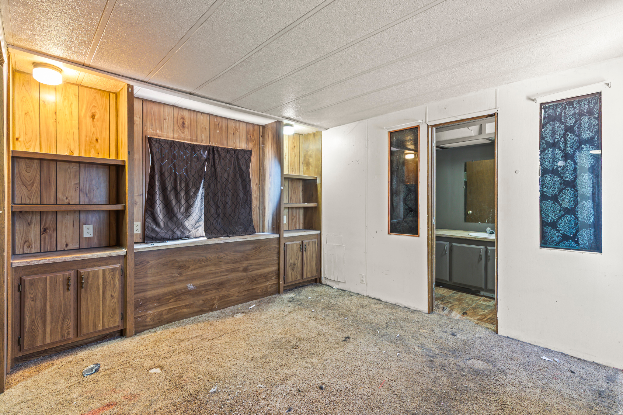 MOUNTAIN VIEW ESTATES - Residential