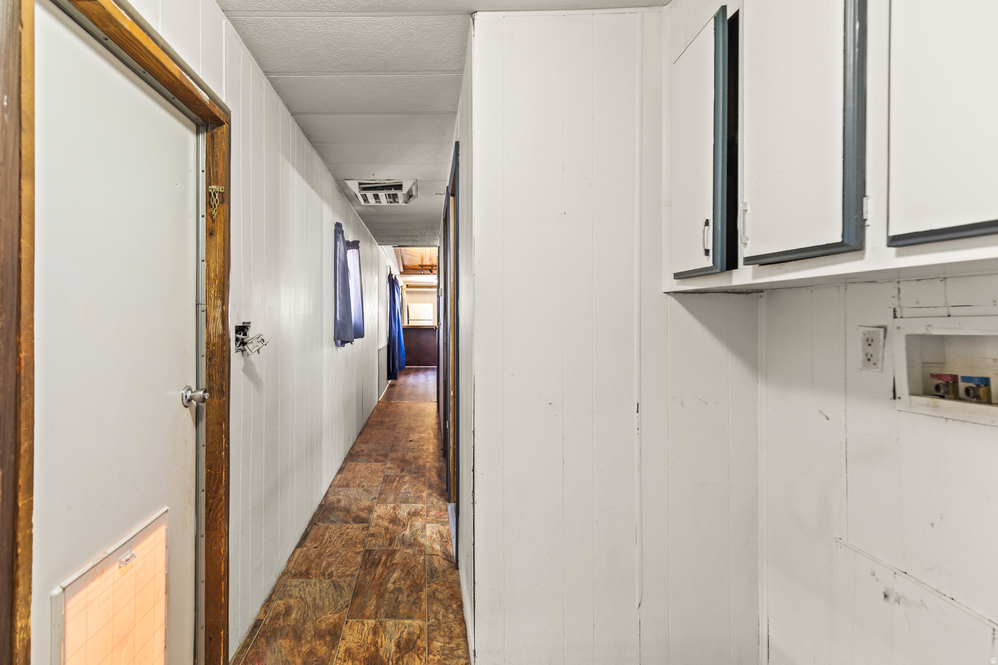 MOUNTAIN VIEW ESTATES - Residential