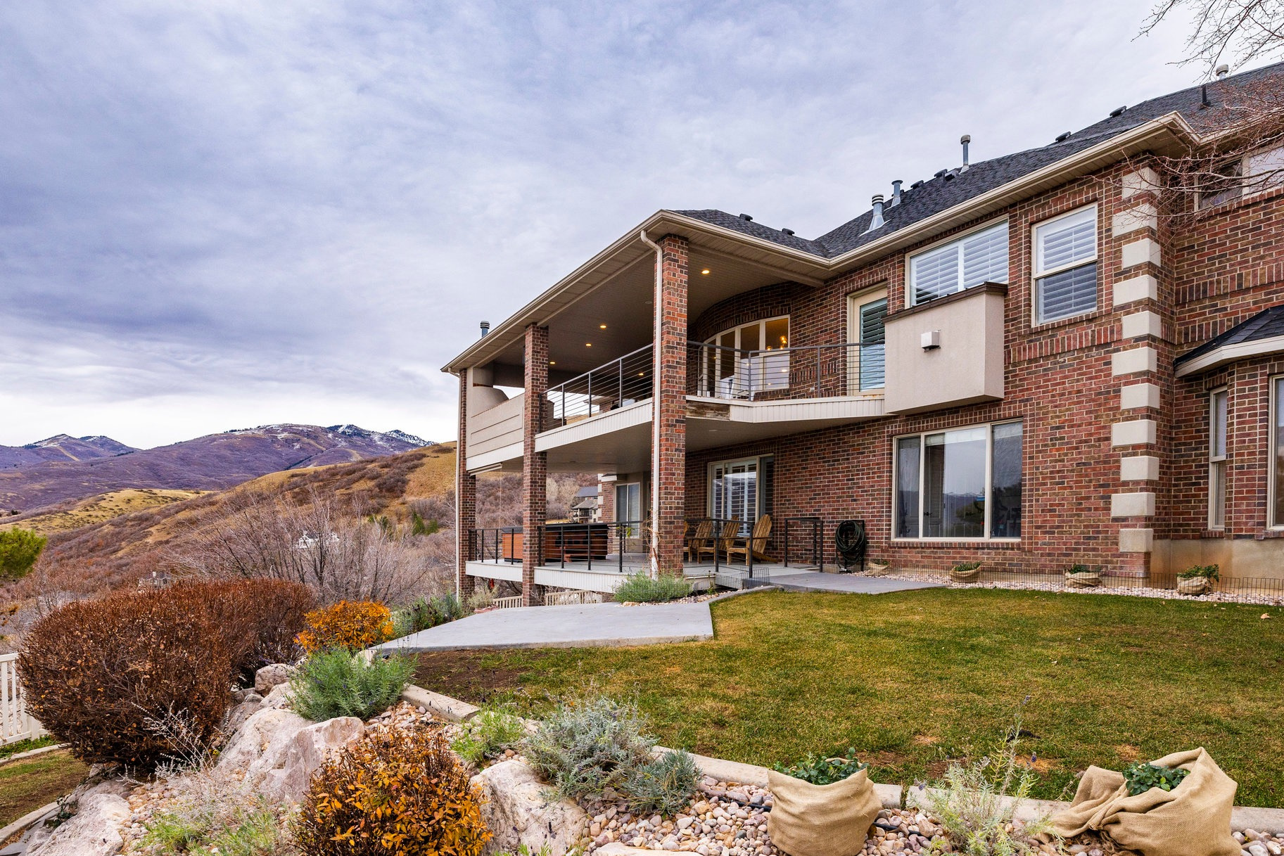 SUNSET HOLLOW - Residential