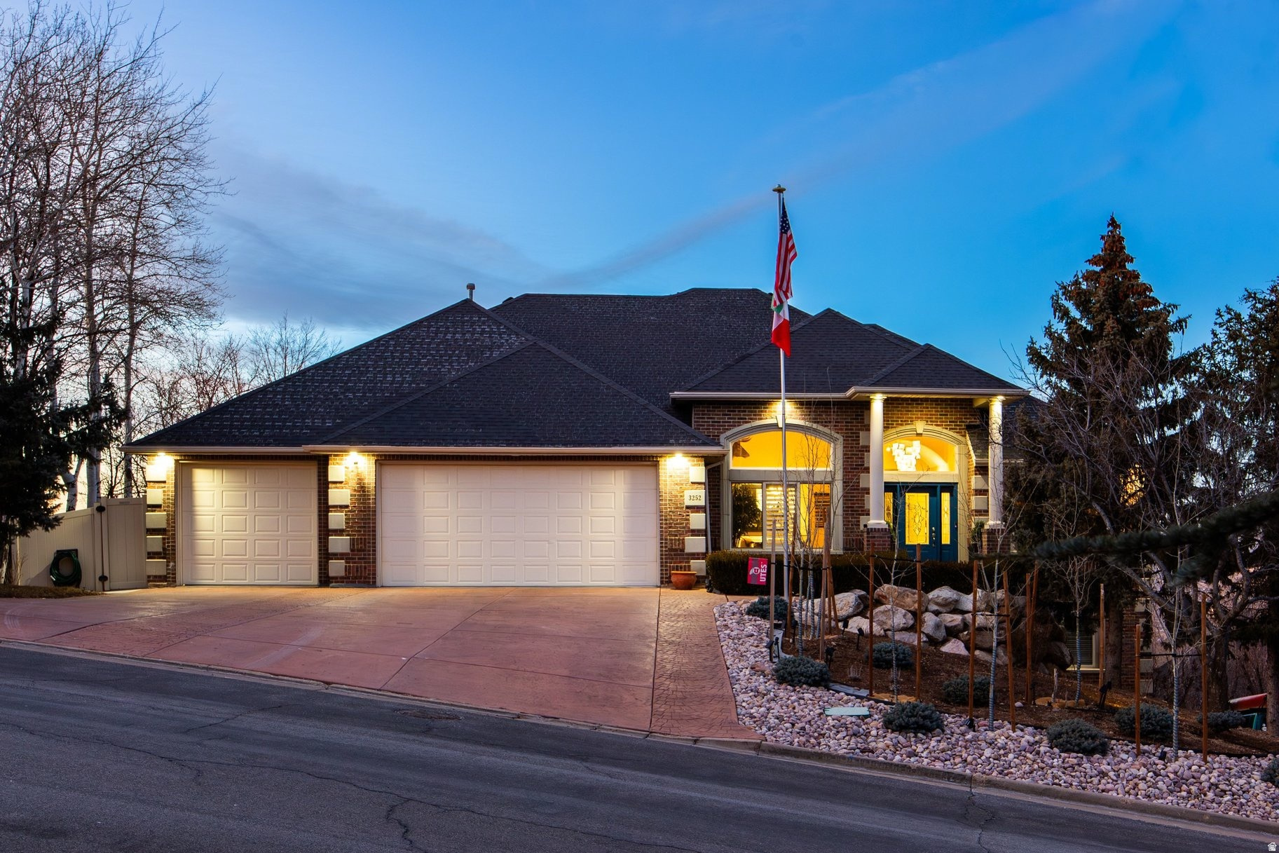 SUNSET HOLLOW - Residential