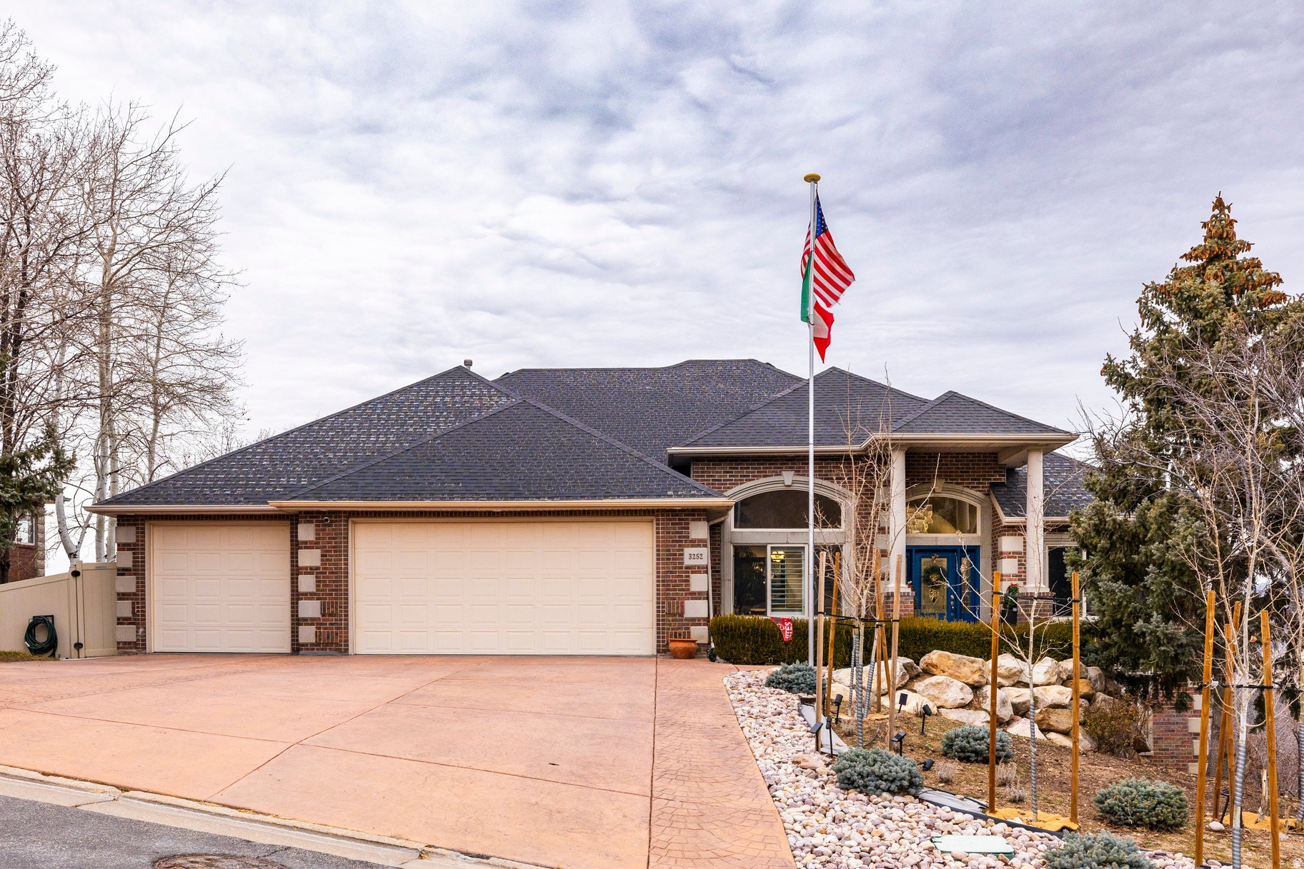SUNSET HOLLOW - Residential