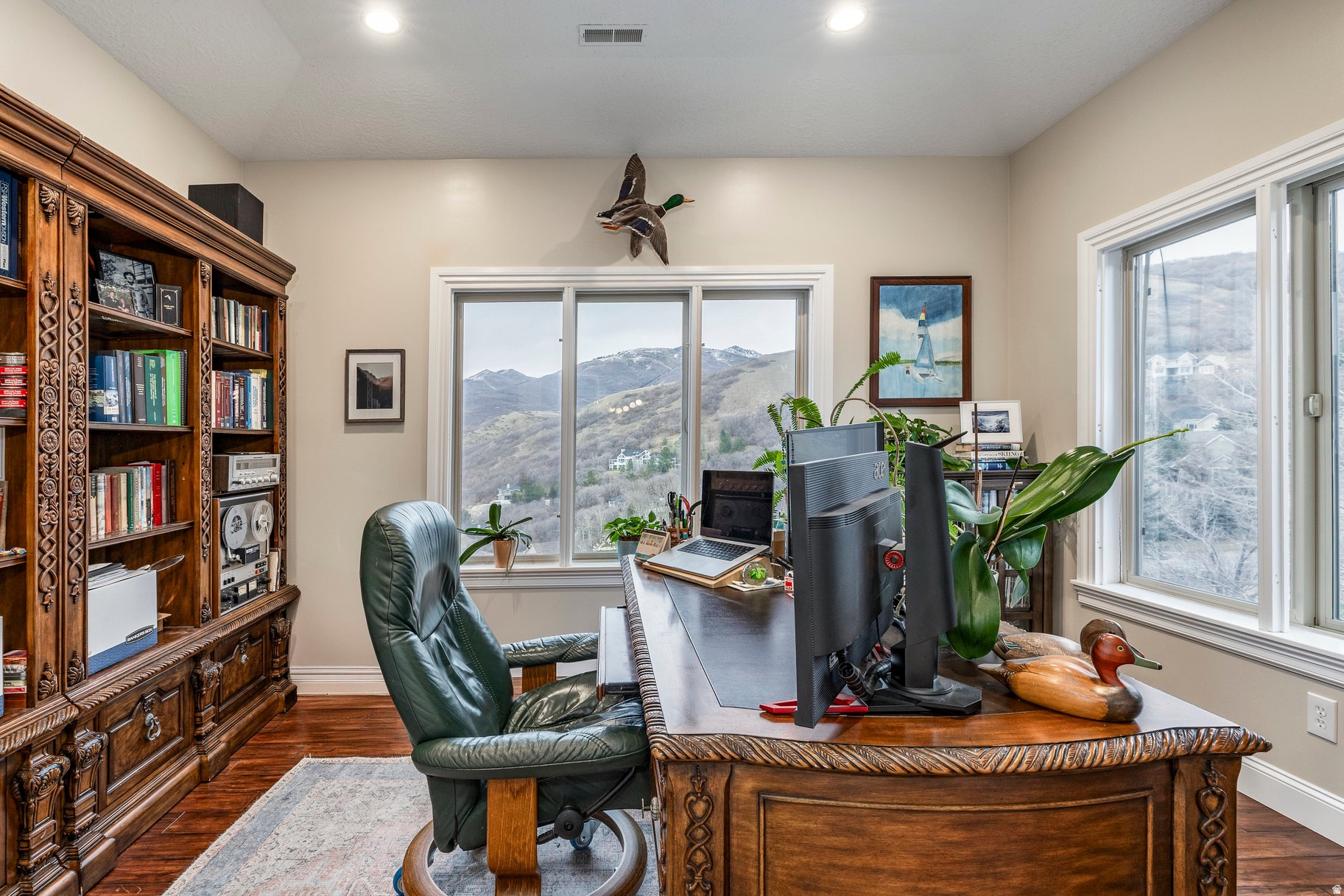 SUNSET HOLLOW - Residential